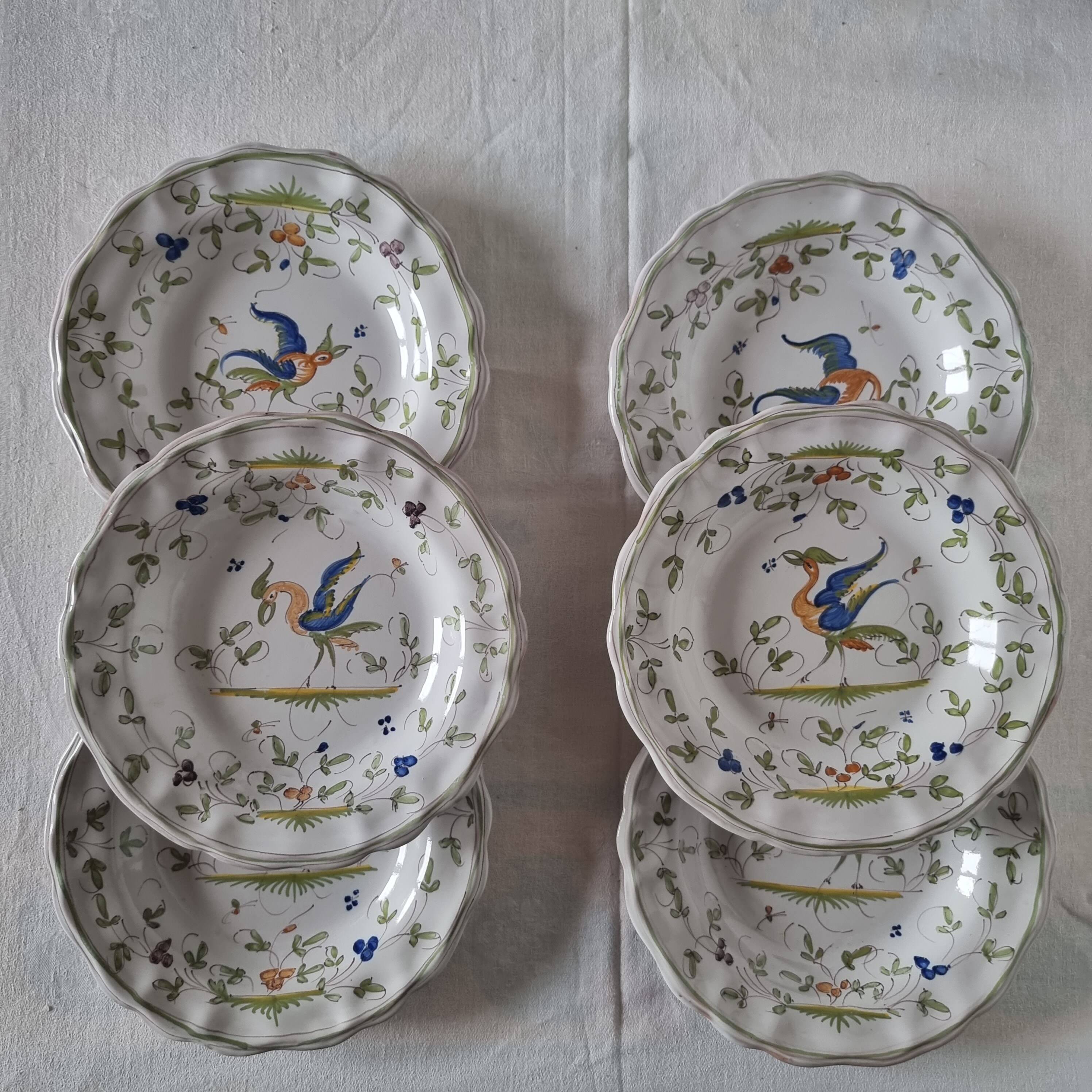 Set of 6 plates in French earthenware or painted Moustiers ceramic