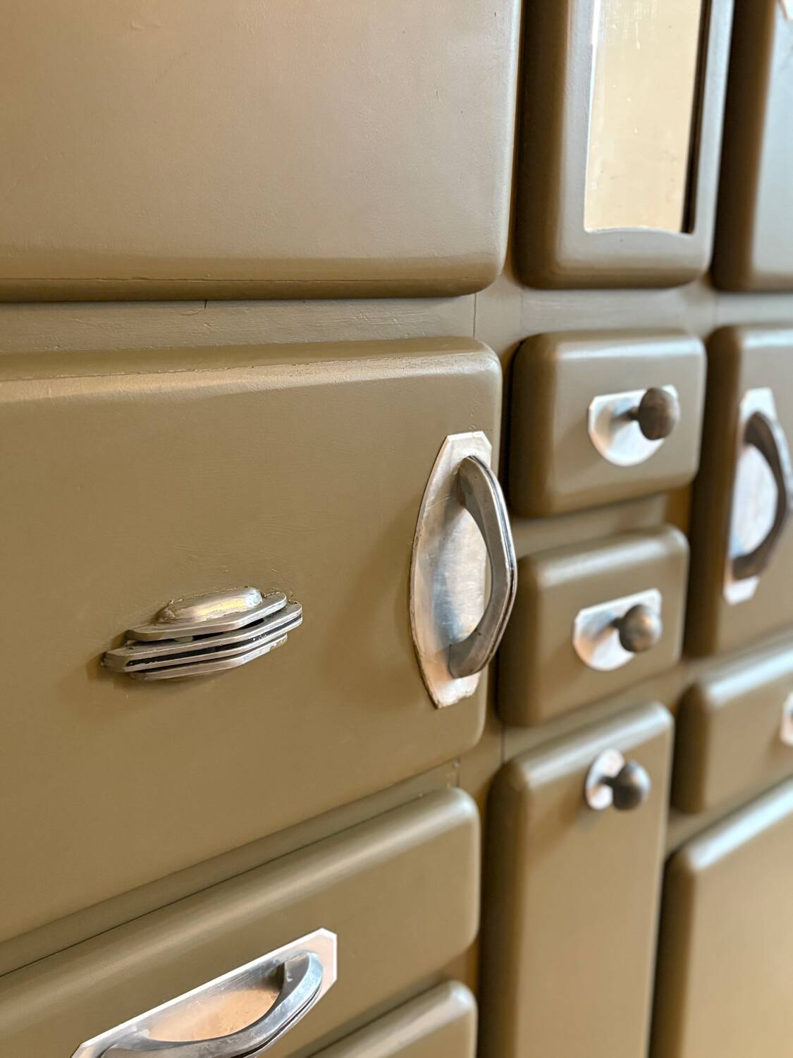 Mado green foliage sideboard