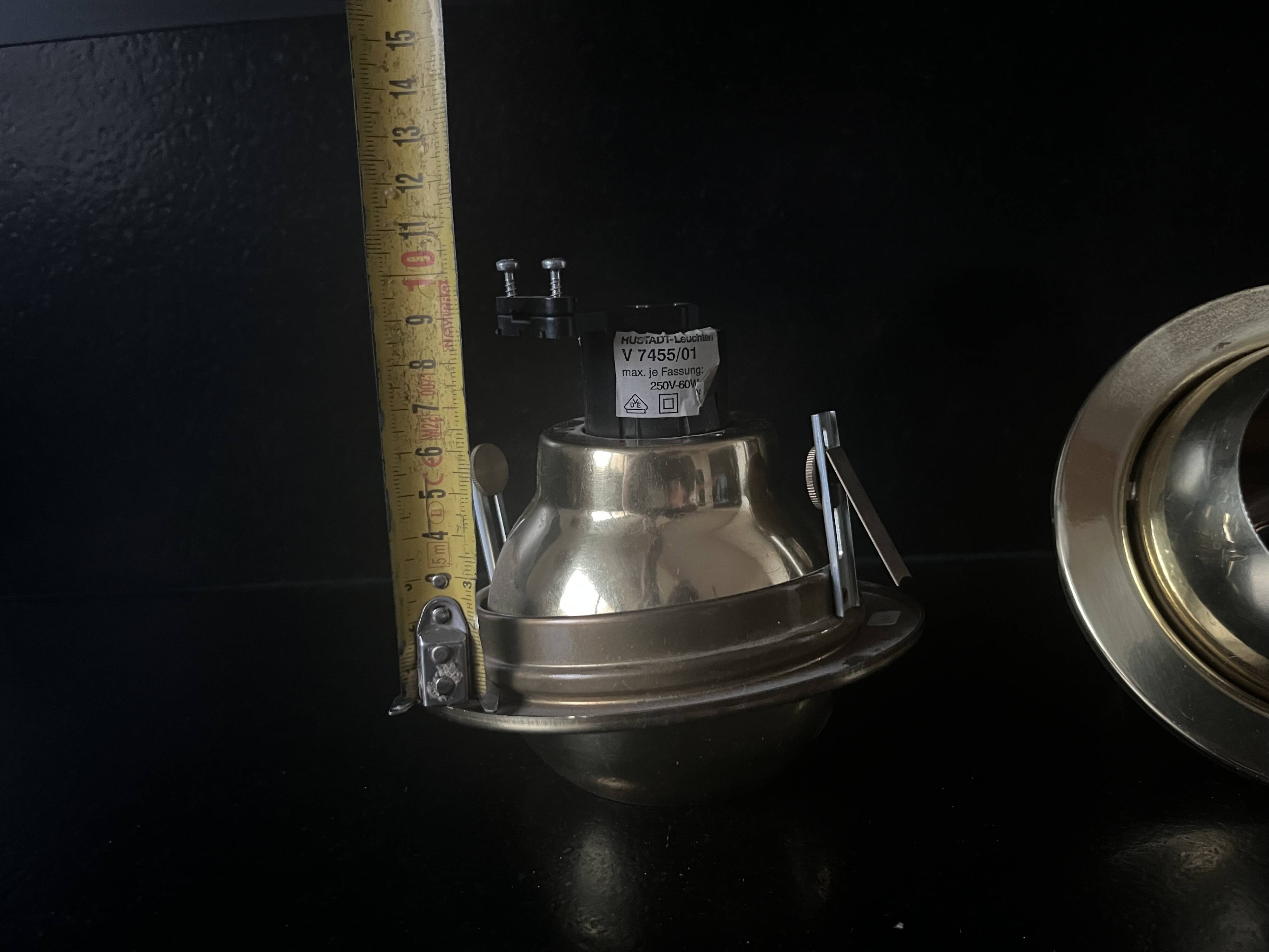 Spot orientable en laiton Hustadt Leuchten