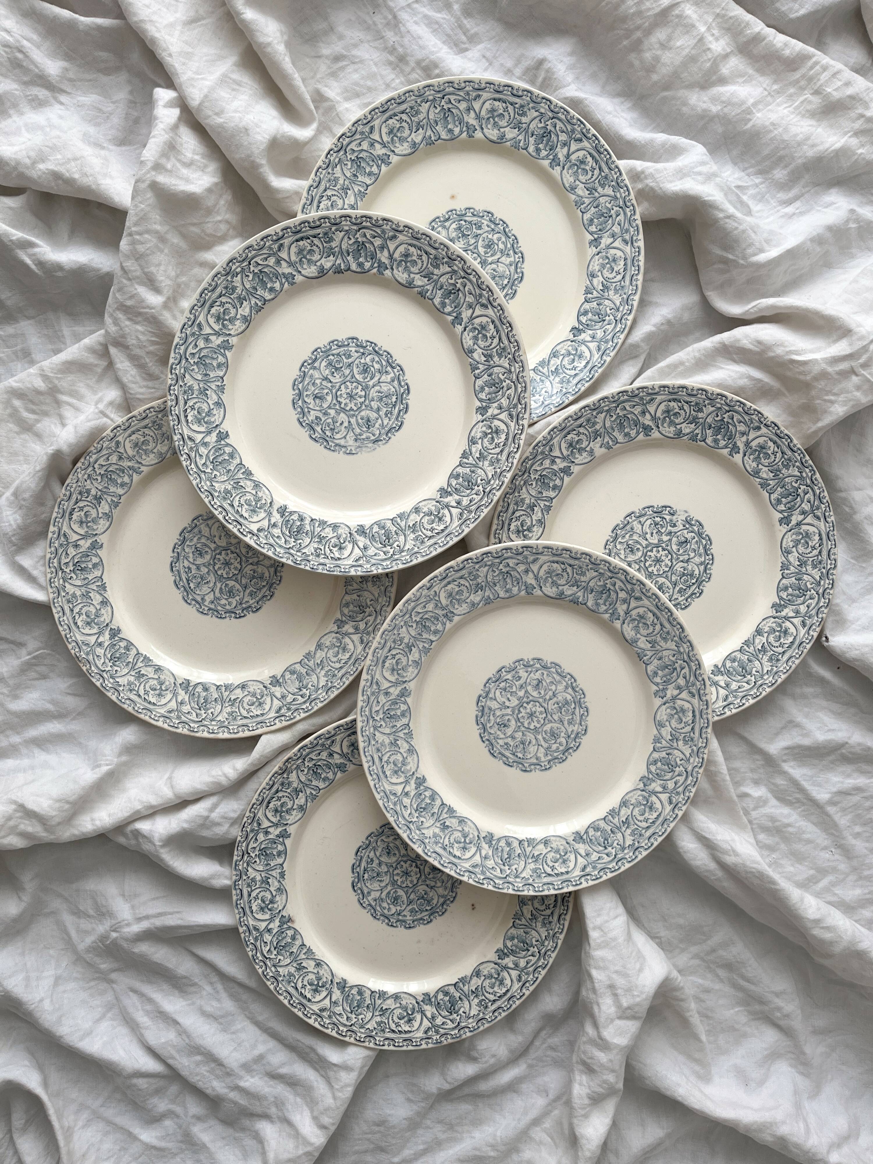 6 iron earthenware flat plates "Renaissance" Creil et Montereau