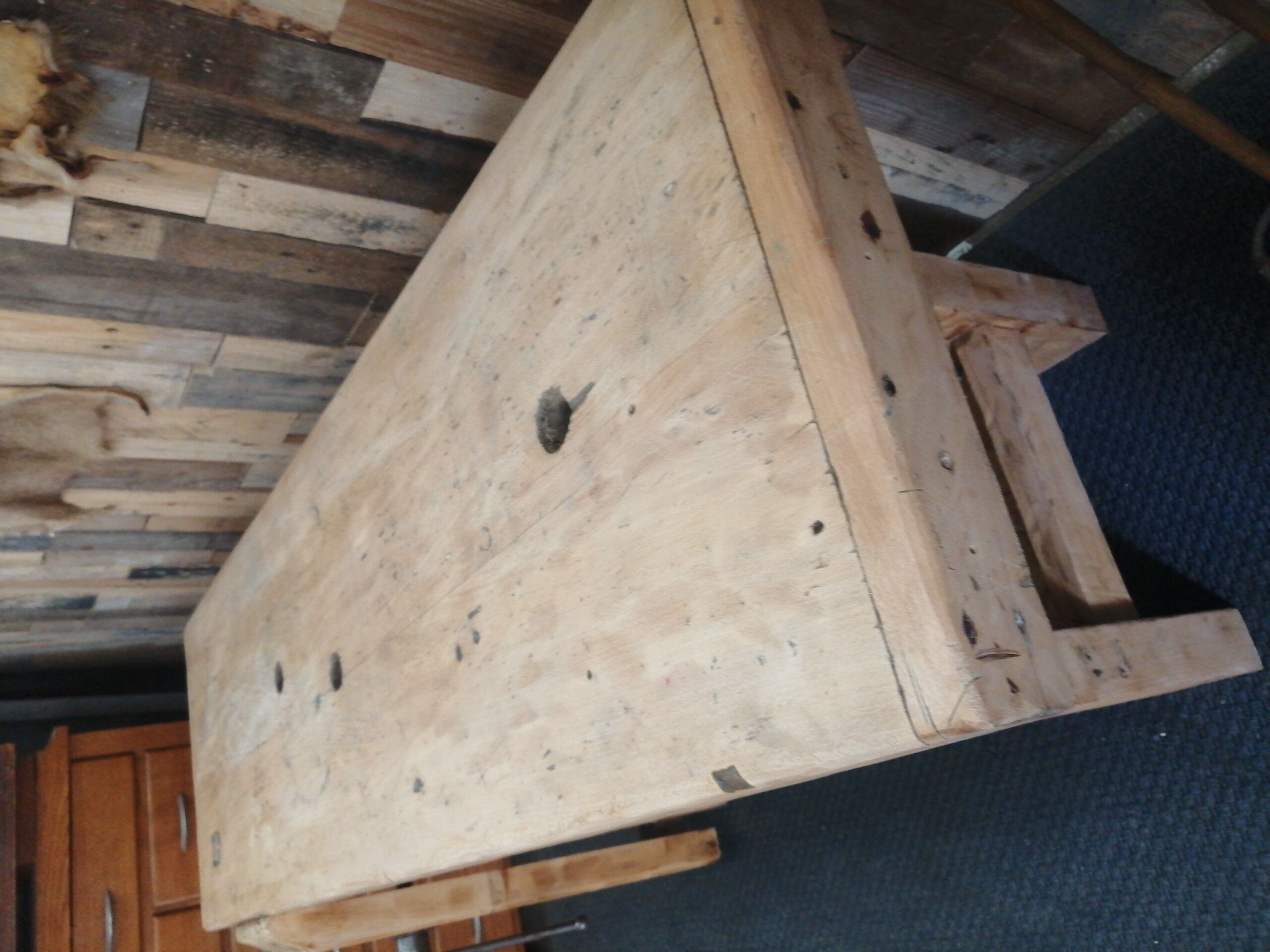 Carpenter's workbench