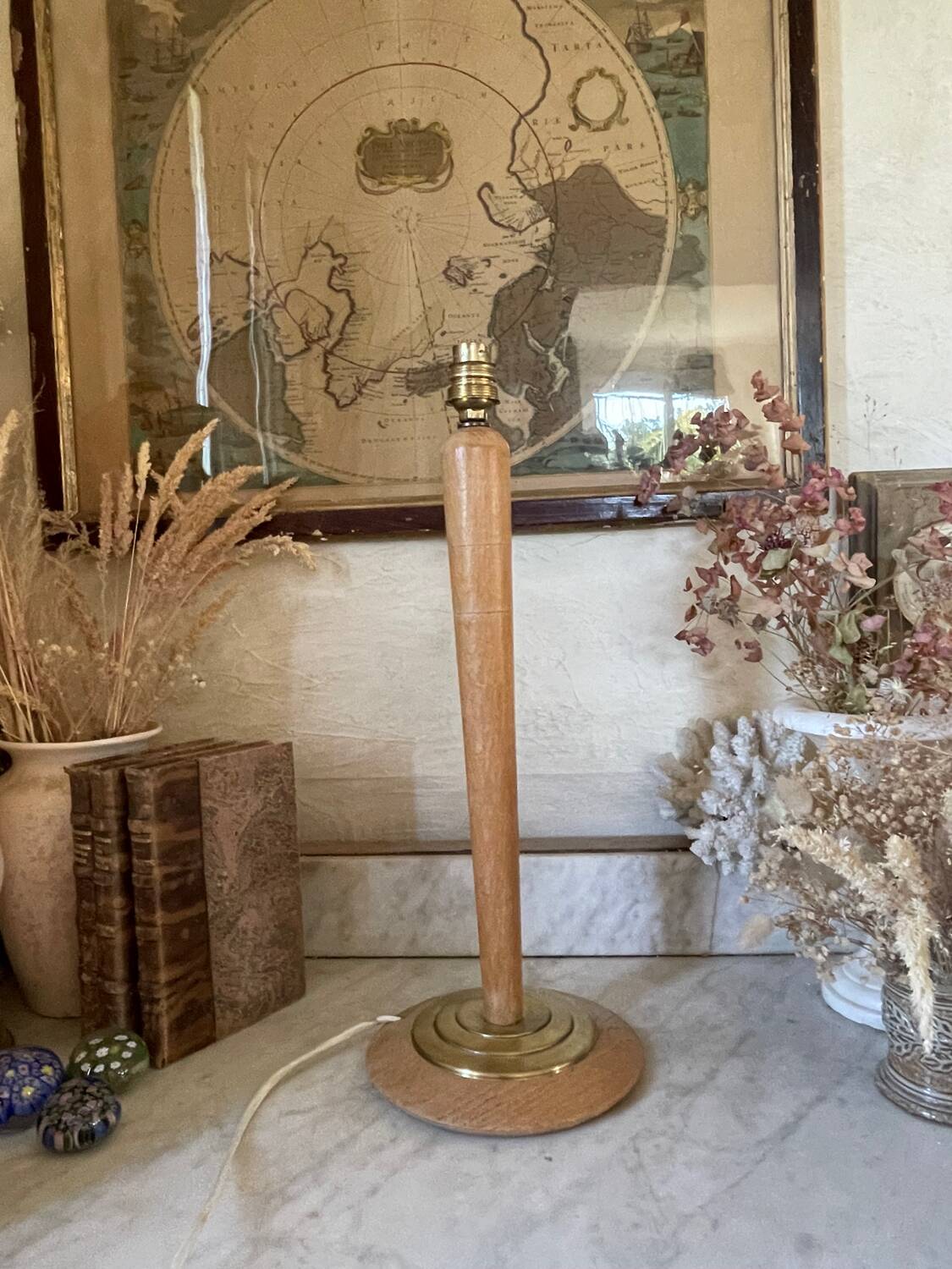 Pied de lampe hêtre et laiton style Mazda