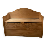 Natural wood bench chest