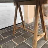 Winegrower's farm table