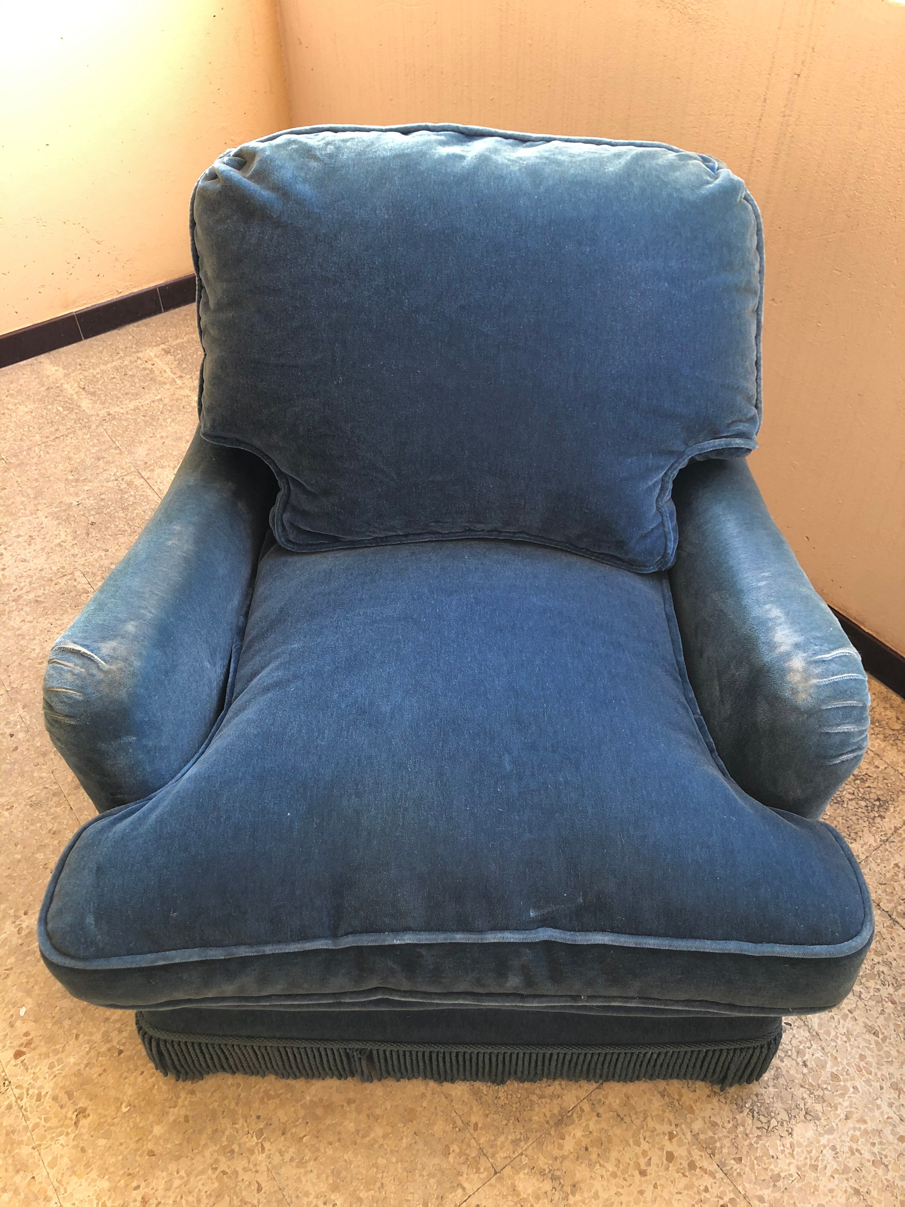 Pair of vintage chairs in oil blue velvet.