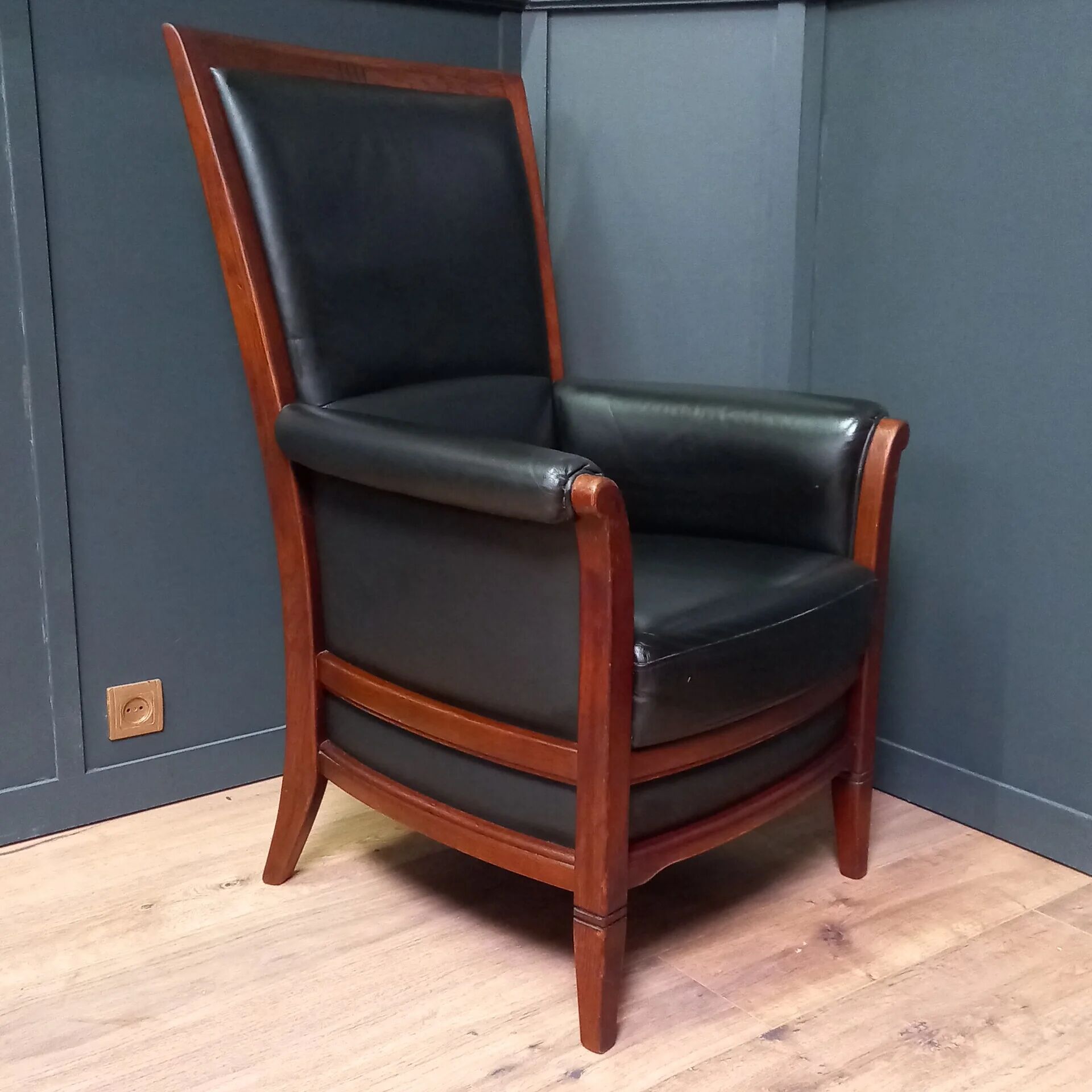 Vintage armchair in Art Deco style - clubchair