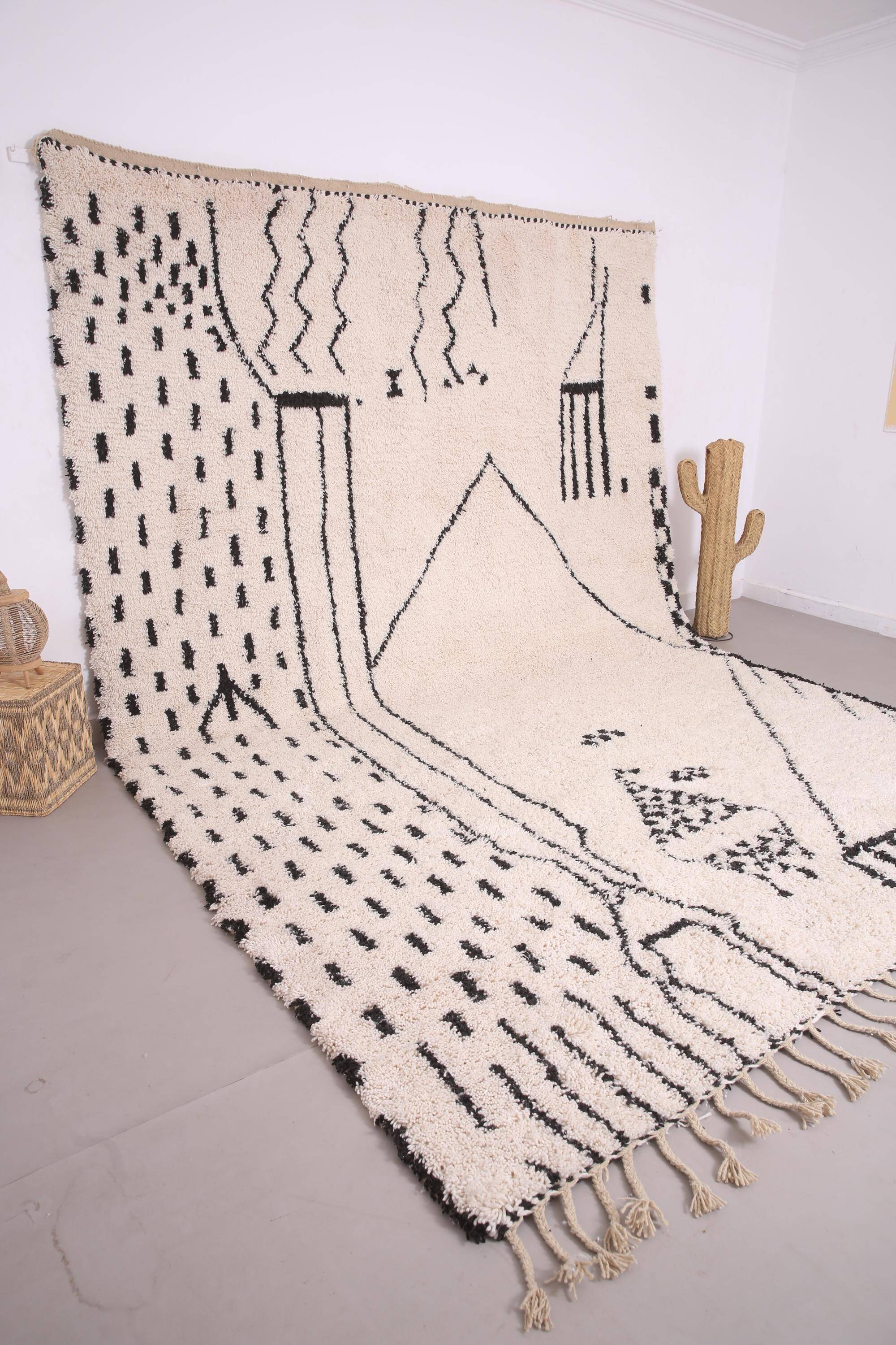 Unique natural wool Moroccan rug 3x2 m