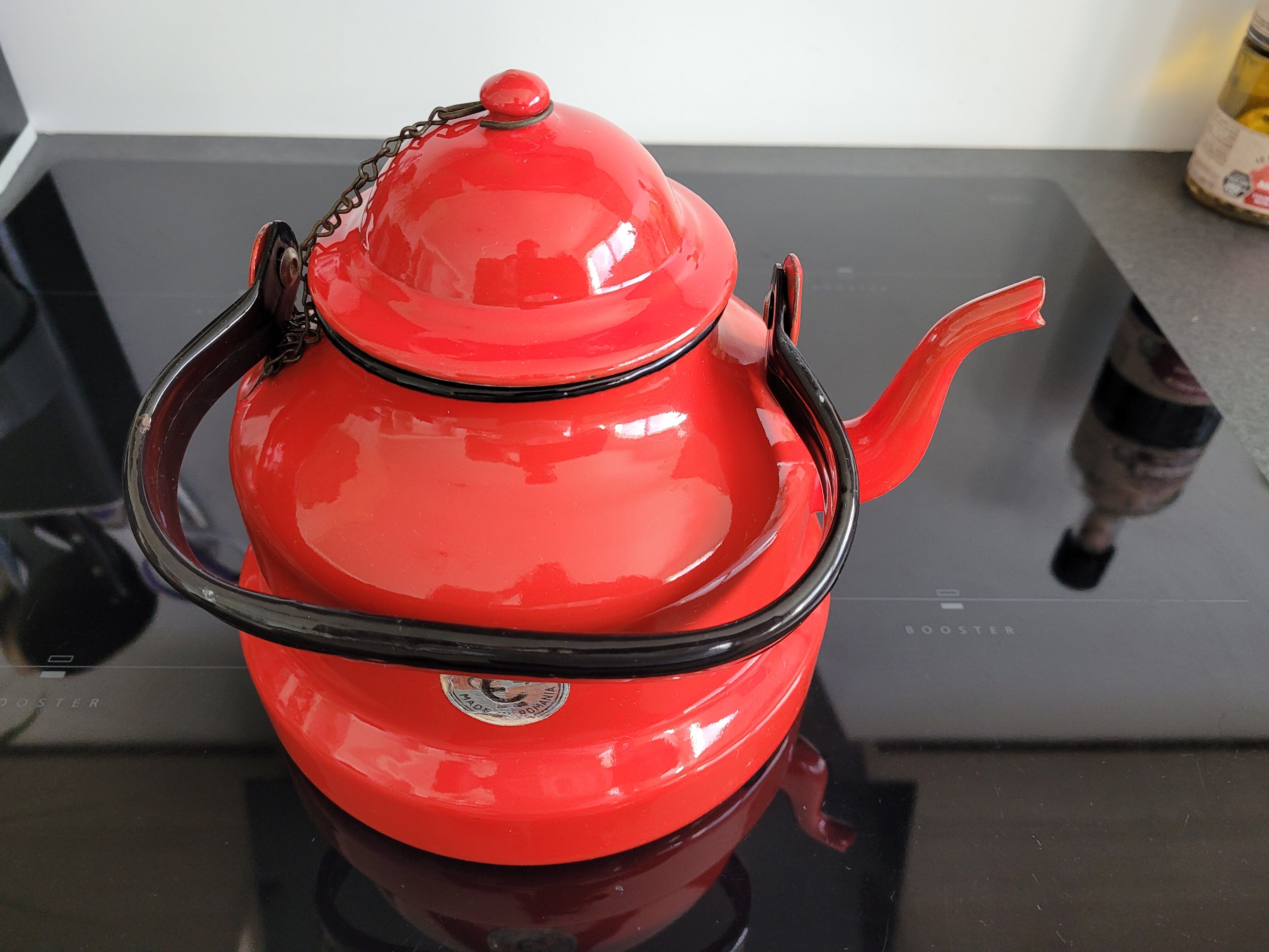 Large enamelled teapot