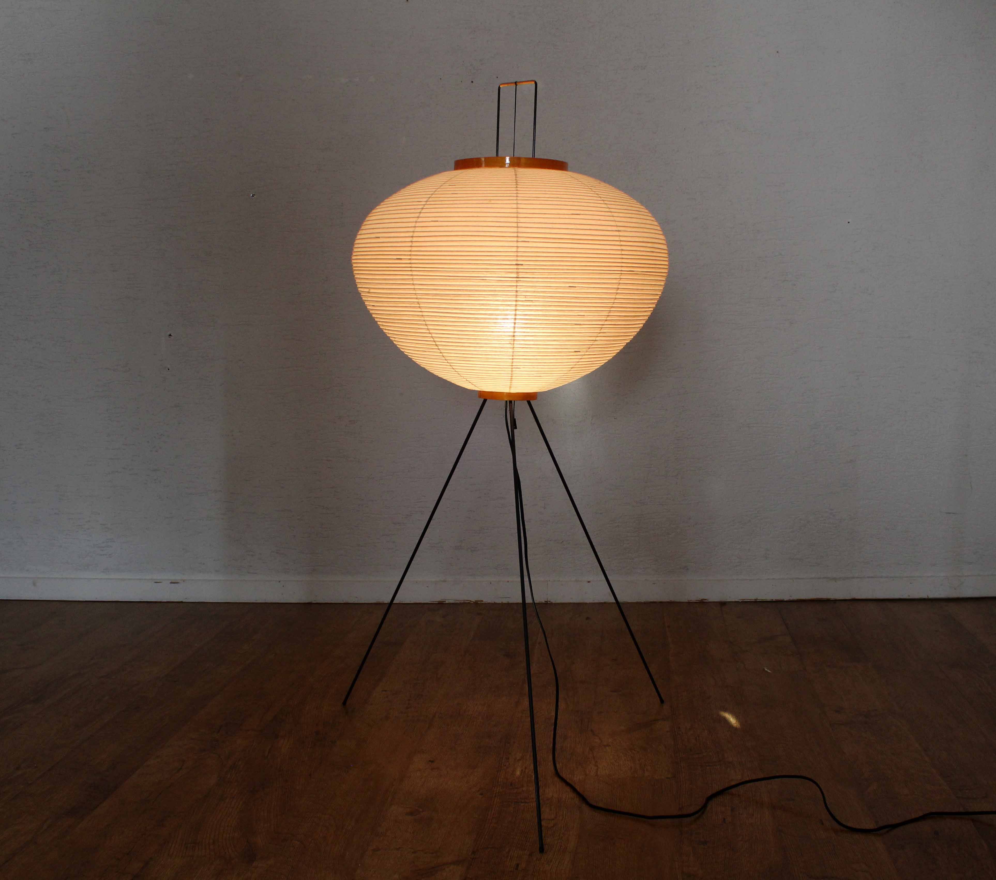 Lampadaire AKARI d'Isamu Noguchi