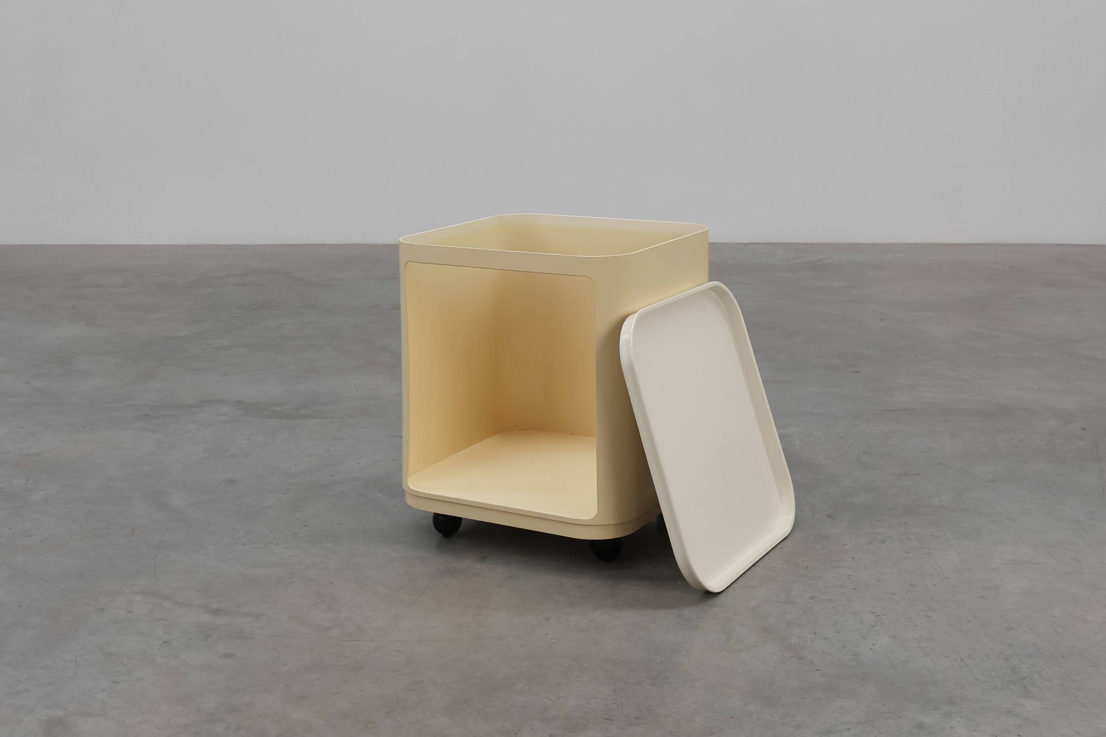 Unité Kartell Componibili modèle 4979 par Anna Castelli Ferrieri, Italie années 1970.
