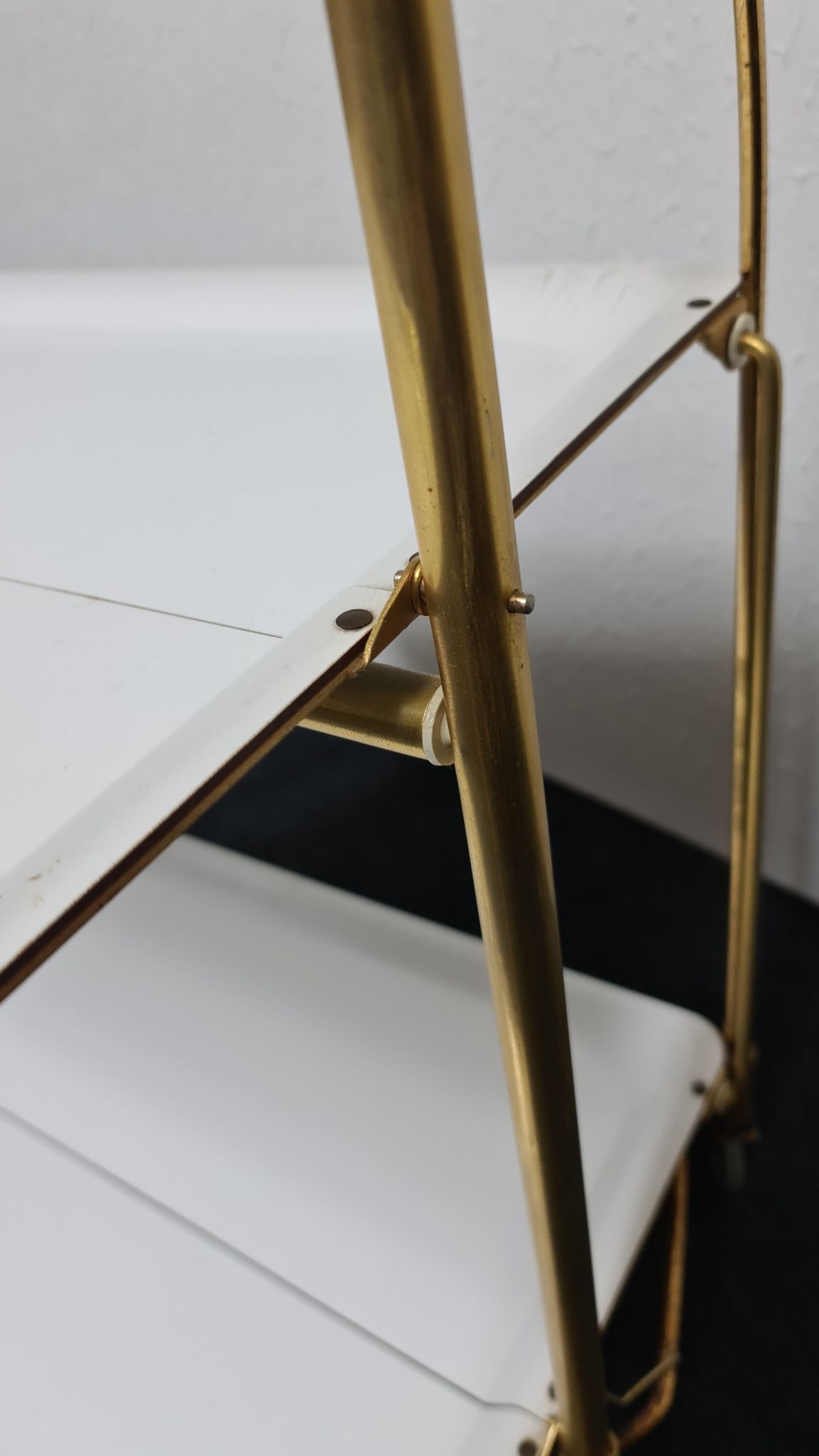 Chariot Dinett vintage en blanc