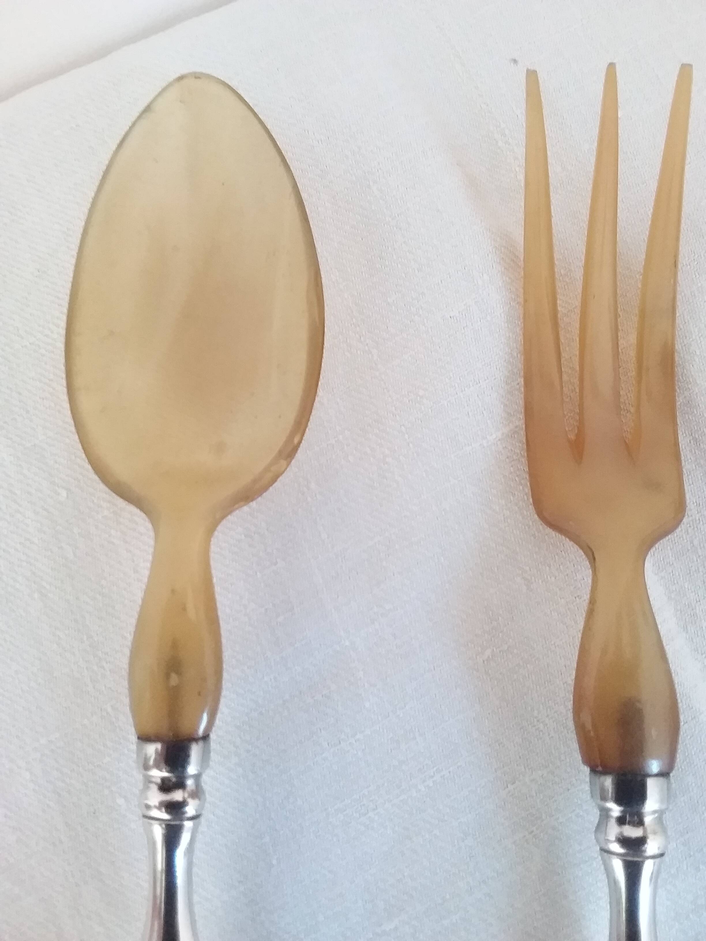Salad cutlery, Alfénide Christofle, Tosca model, horn and silver metal.