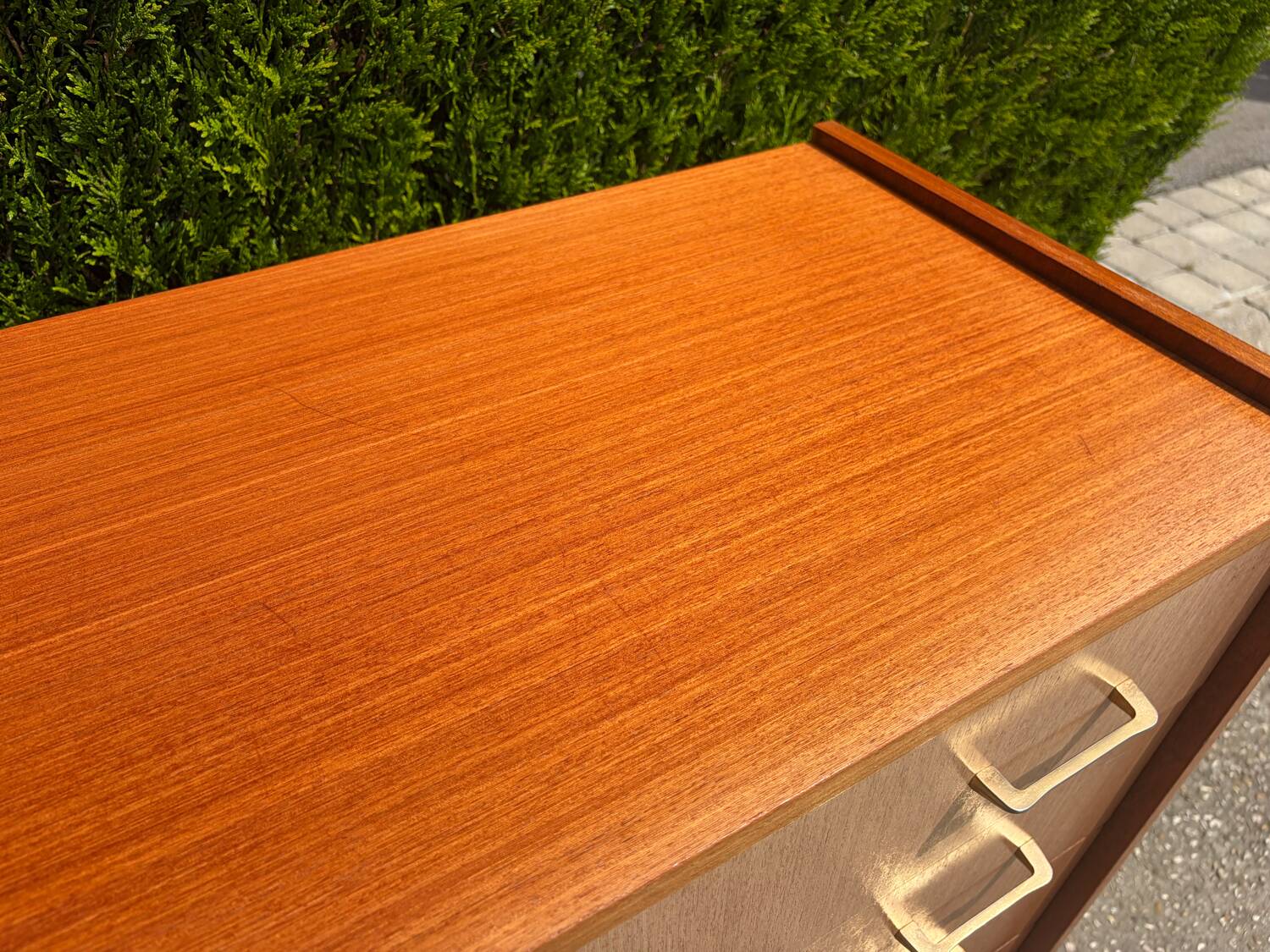 Vintage chest of drawers