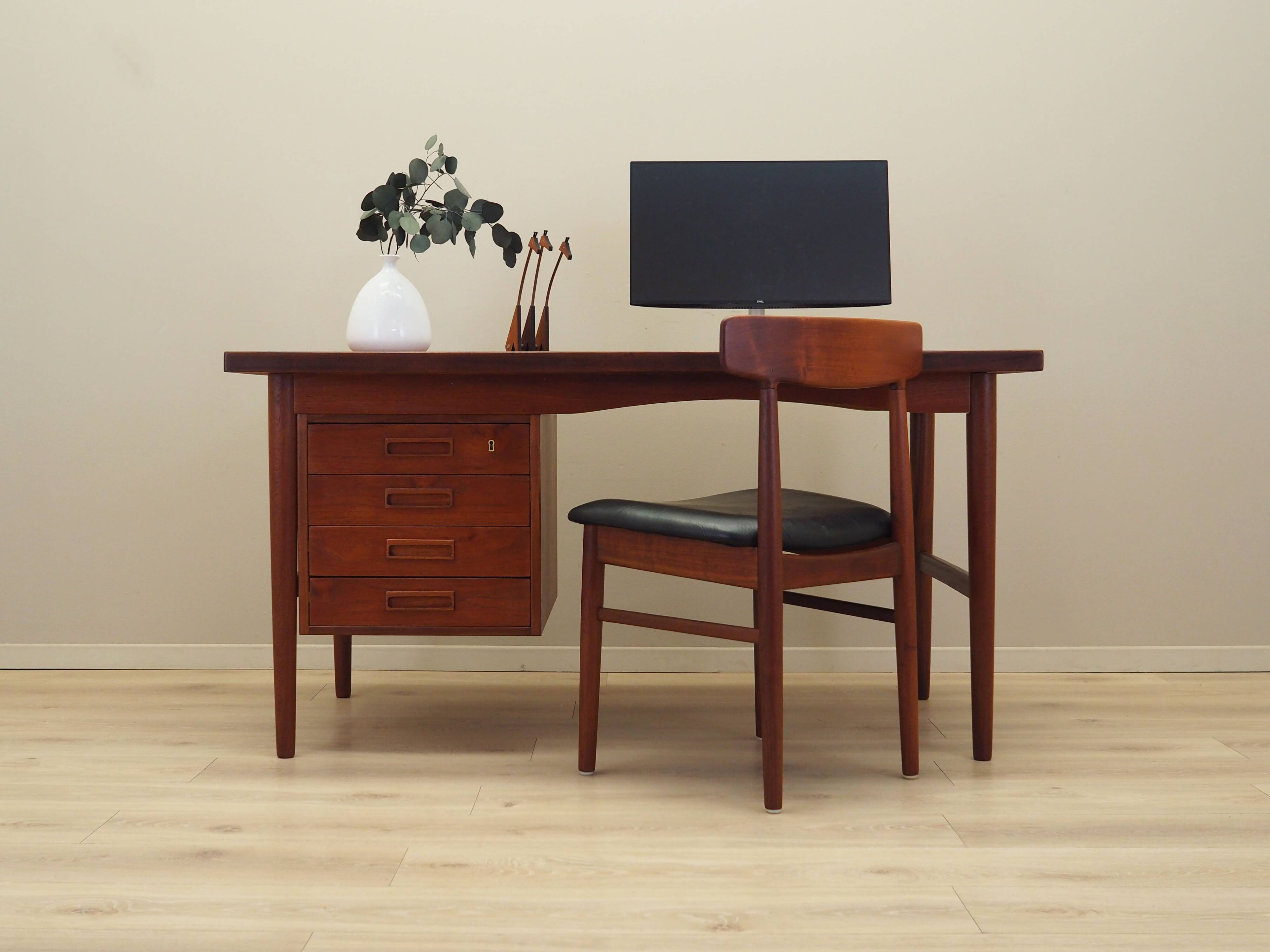 Teak desk, Danish design, 1970s, production: Denmark