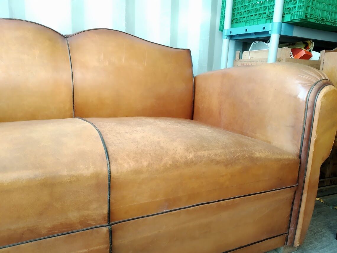 Moustache club sofa in leather, 40s