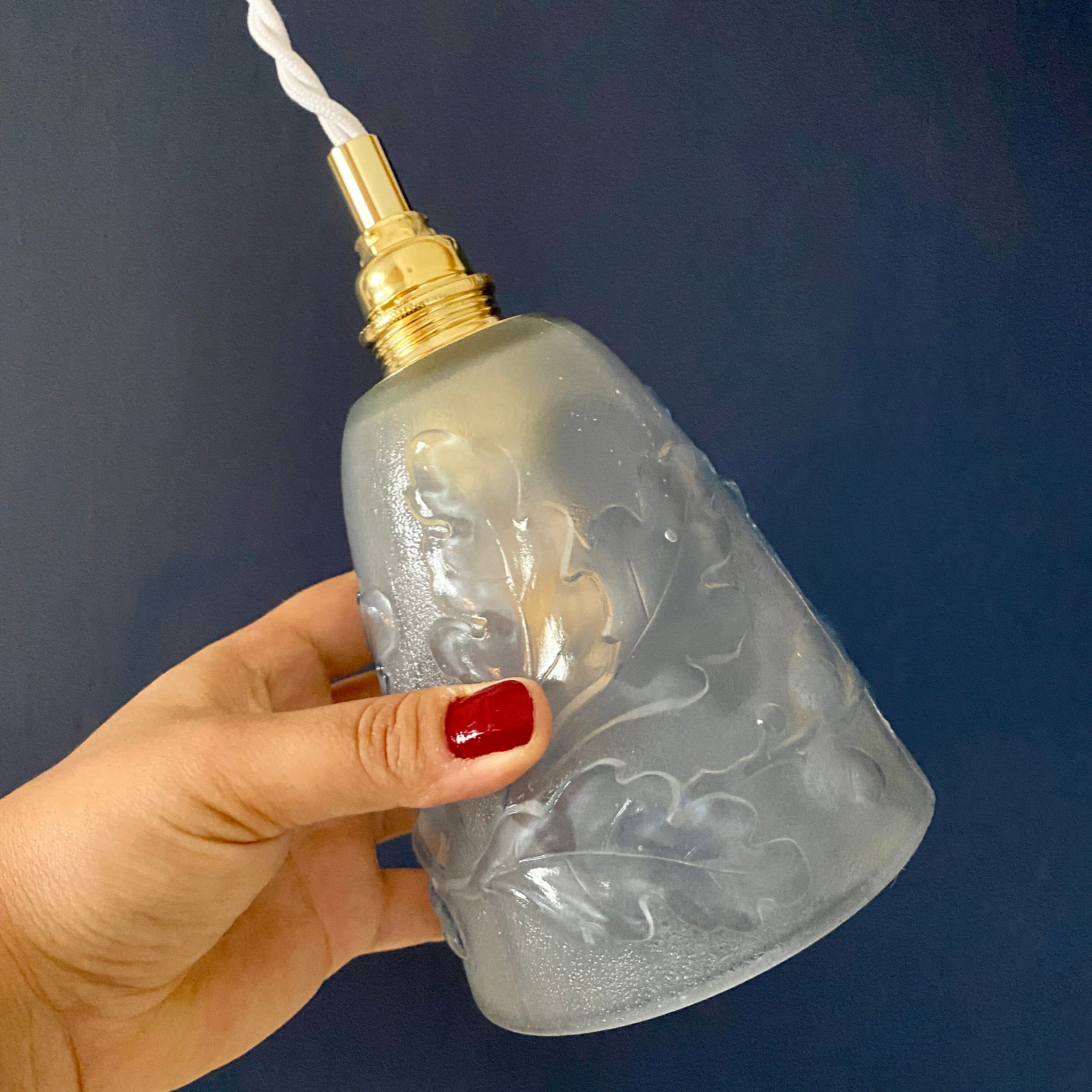 Vintage art deco tulip ride oak leaf pattern and acorns