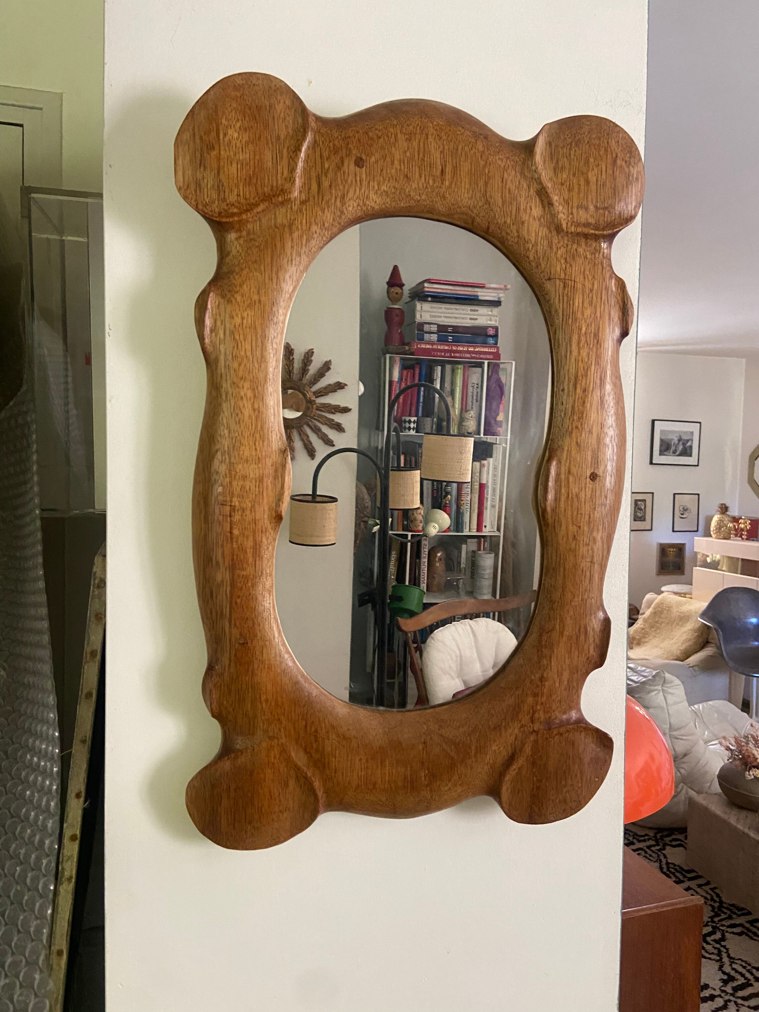 Polymorphic mirror in vintage wood