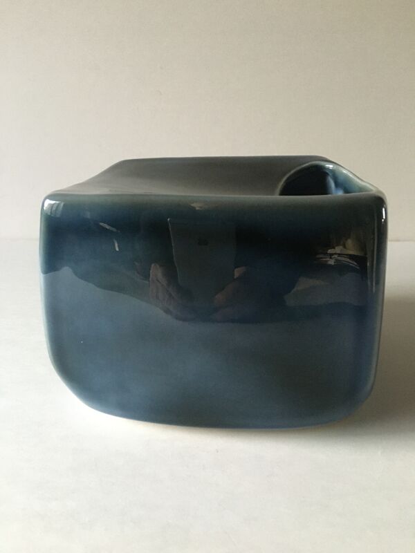 Vase vintage en porcelaine de la  manufacture de virebent