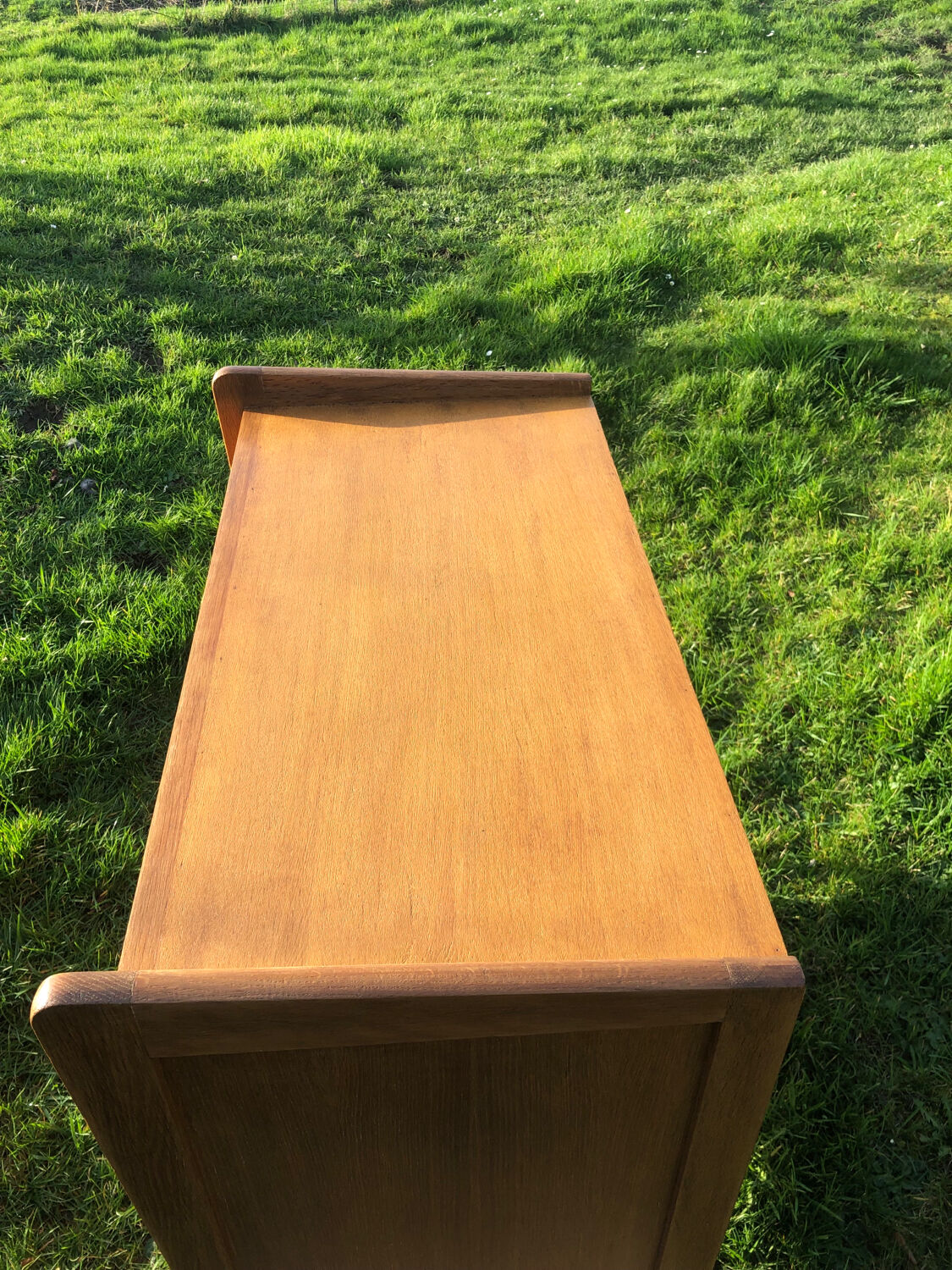 Vintage chest of drawers.
