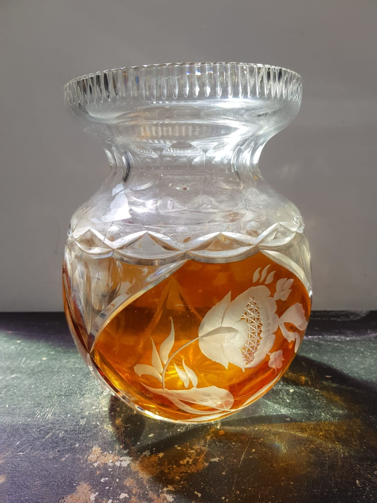 Ancien Vase Cristal Taillé Transparent & Orange Décor Fleurs Vintage