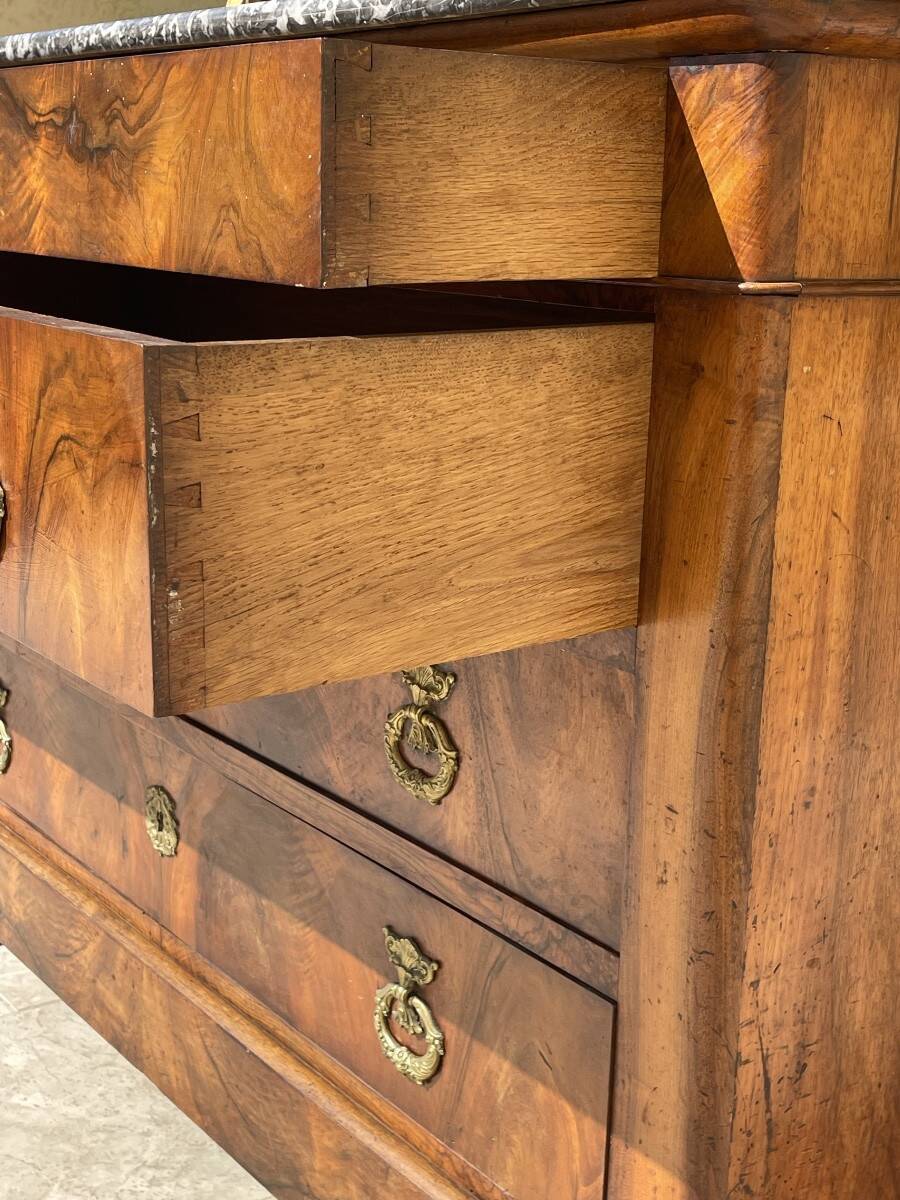 Restoration Period Walnut Chest of Drawers