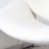 Fauteuil Groovy boucle blanc cassé par Pierre Paulin