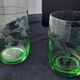 8 Verres à eau forme gobelet en verre vert  Décor gravé