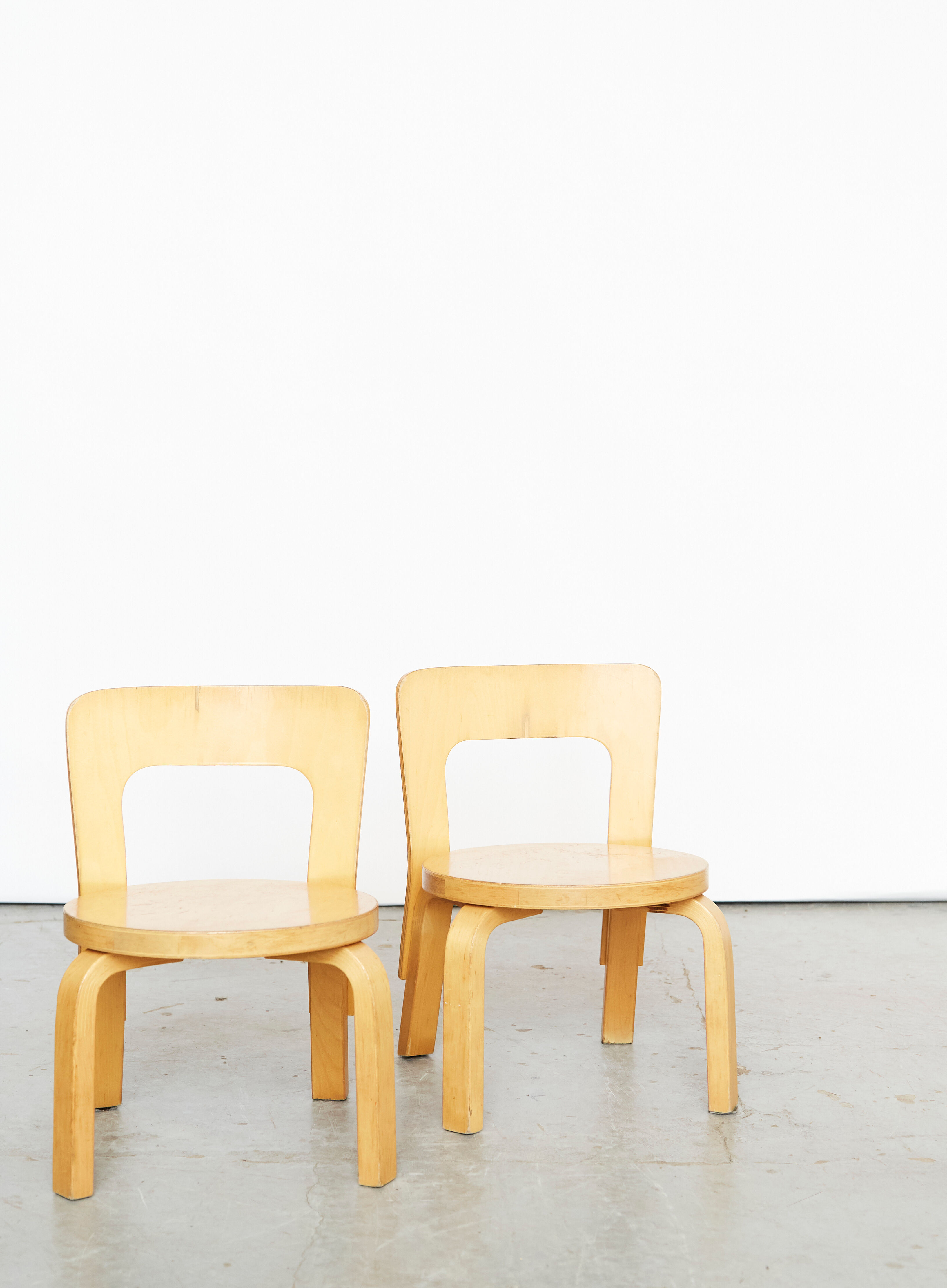 Paire de chaises d'enfant Alvar Aalto N65 pour Artek