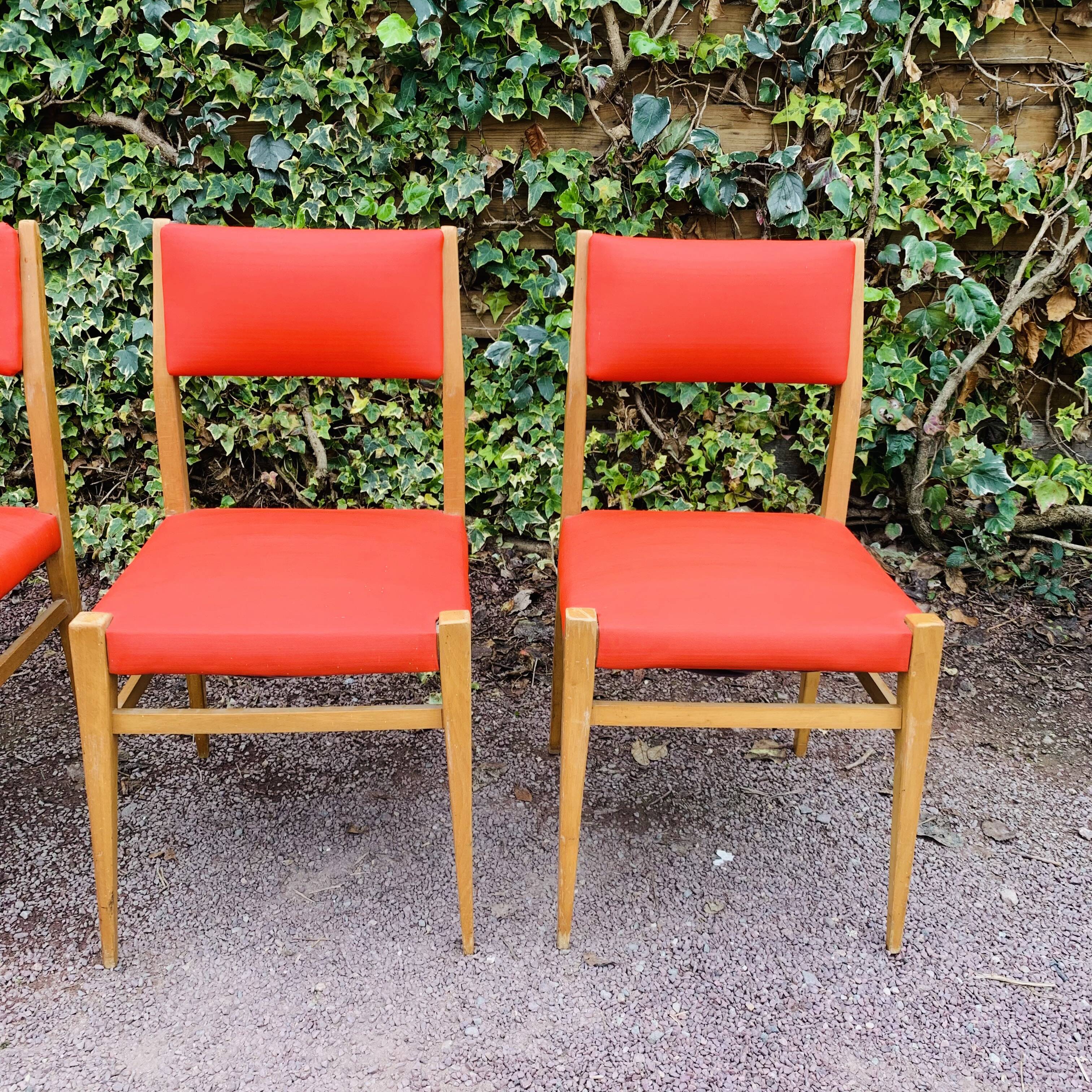 Set of 4 vintage chairs