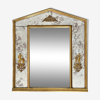 Antique mirror with closed guards