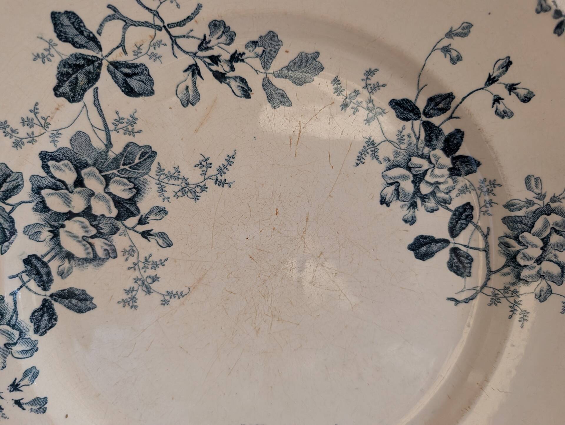 Round plate Saint-Amand Acacia