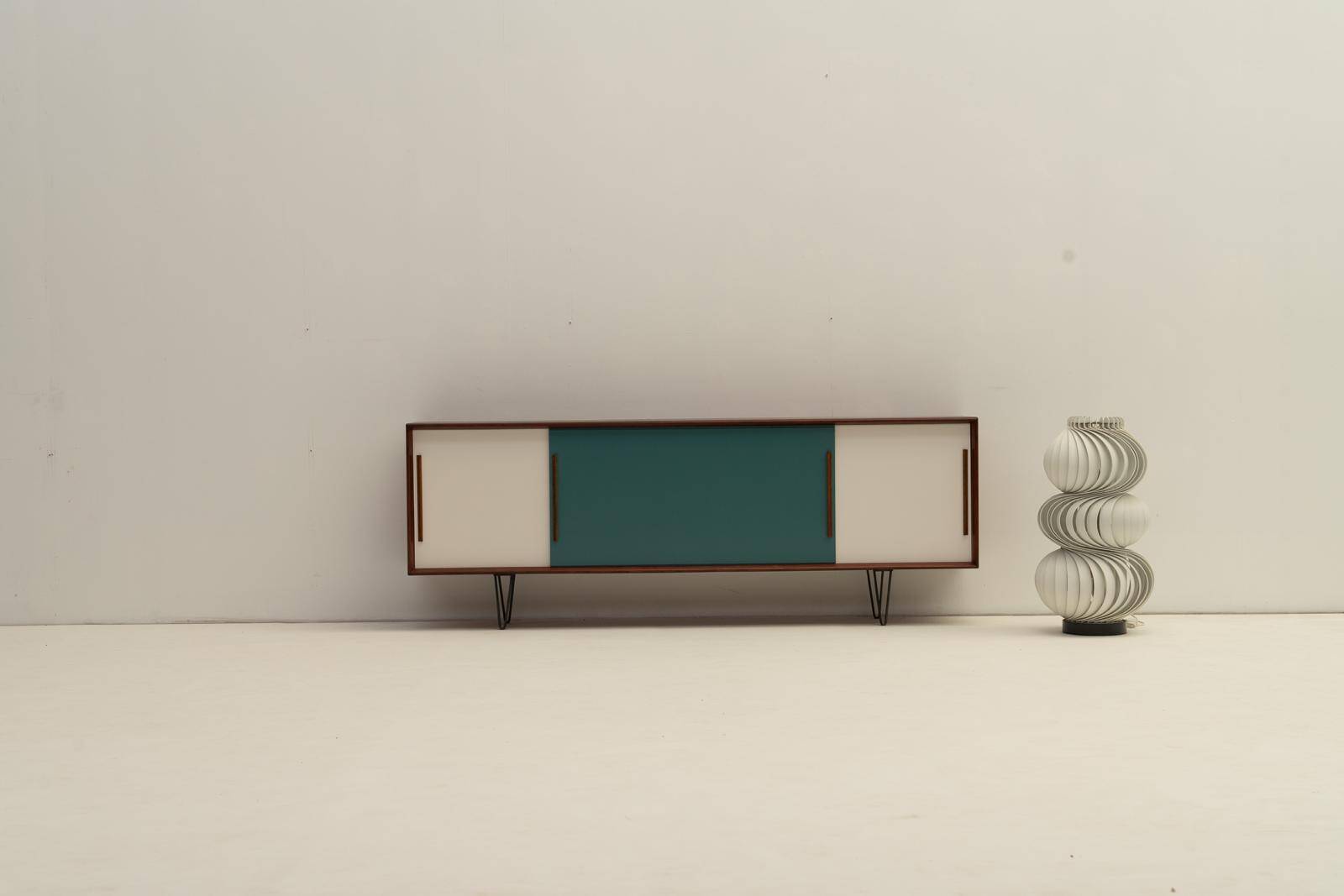 Scandinavian low sideboard 3 doors