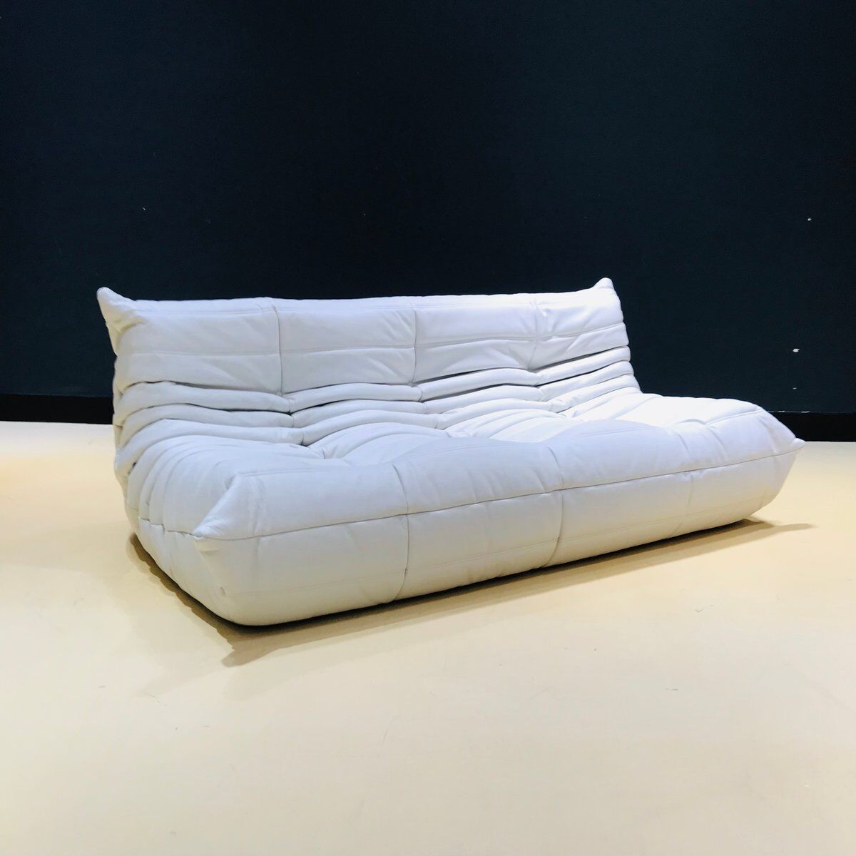 French Togo sofa in white cow leather by Michel Ducaroy for Ligne Roset.