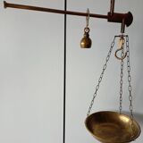 Ancienne balance romaine en laiton