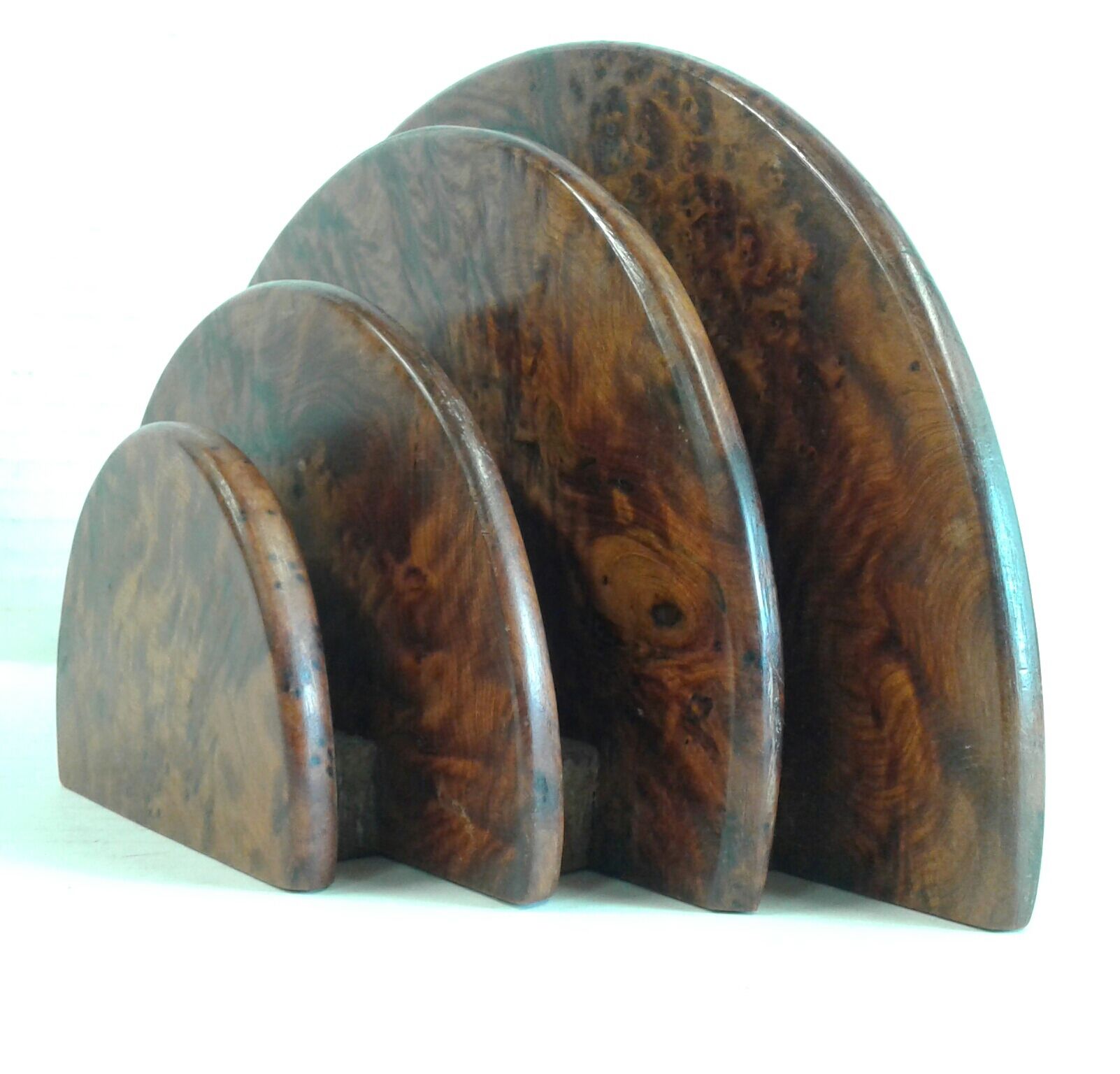 Range mail in a magnifying glass