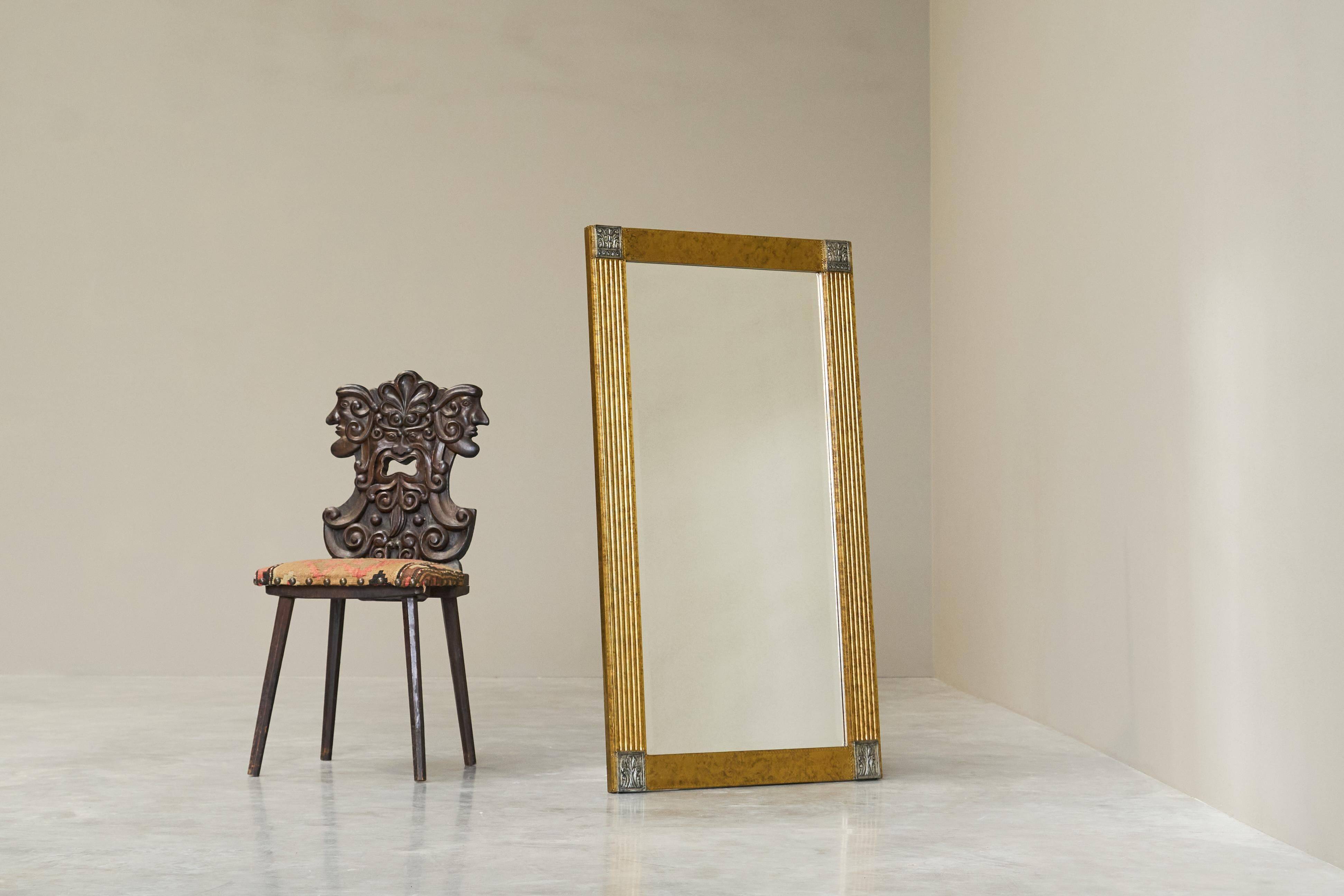 Grand miroir Art déco en laiton patiné avec verre facetté années 1960