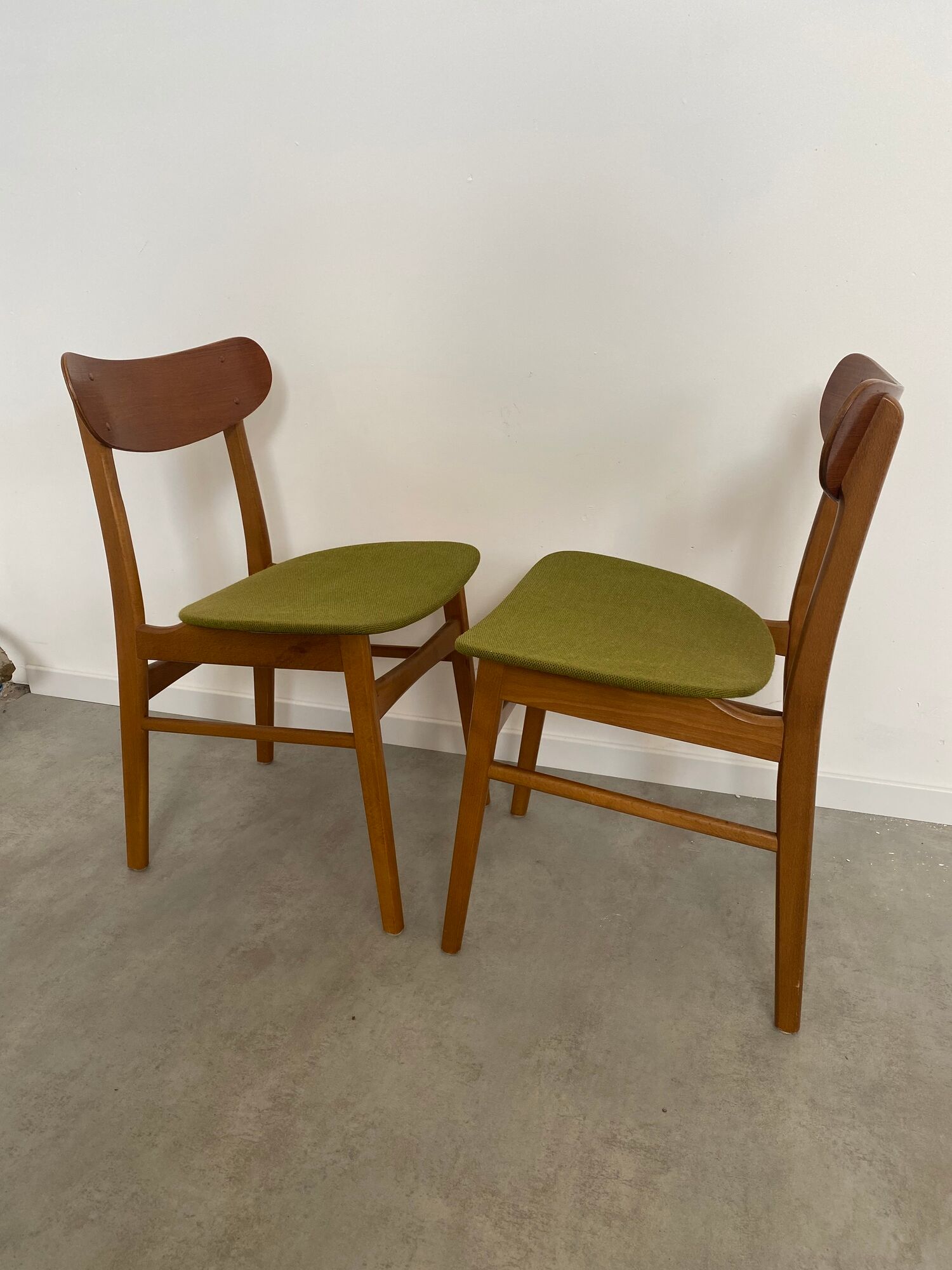 4 old vintage Scandinavian design chairs