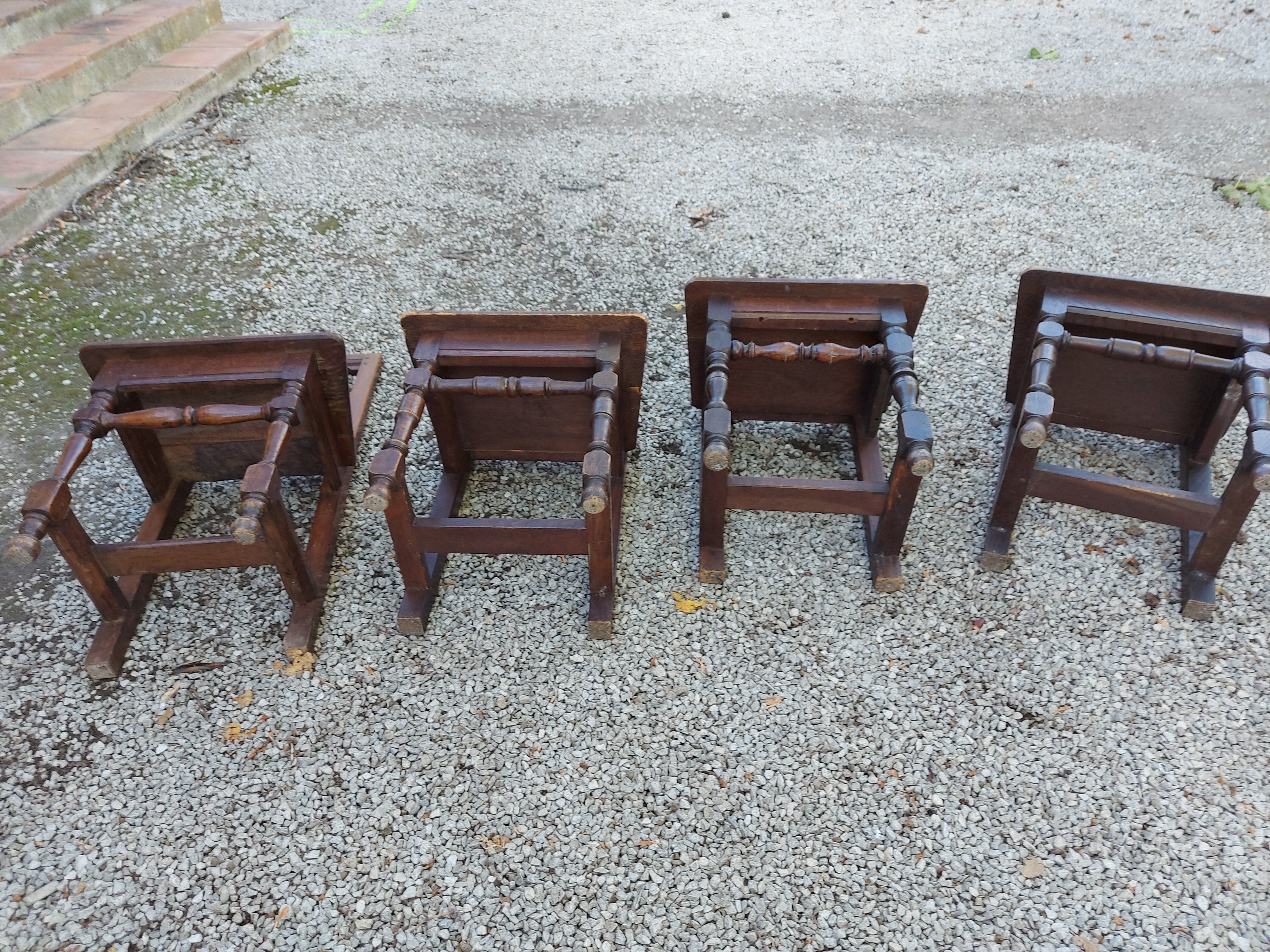 4 Lorraines chairs