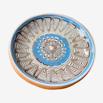 Romanian handicraft ceramic plate