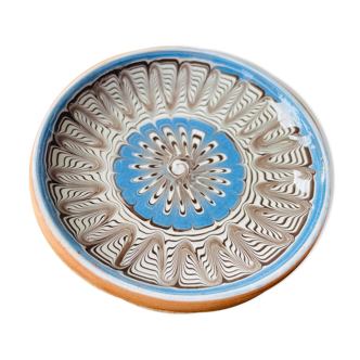 Romanian handicraft ceramic plate