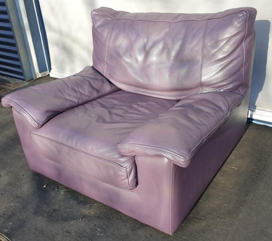 Steiner Ikeda leather purple armchair design Yves Christin 1979
