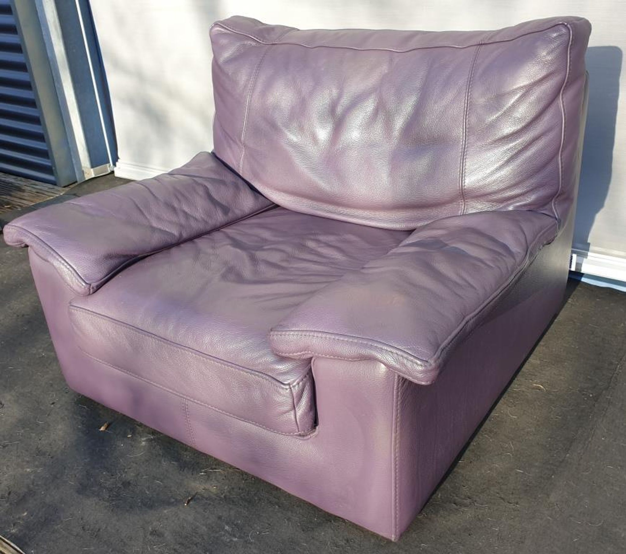 Steiner Ikeda leather purple armchair design Yves Christin 1979