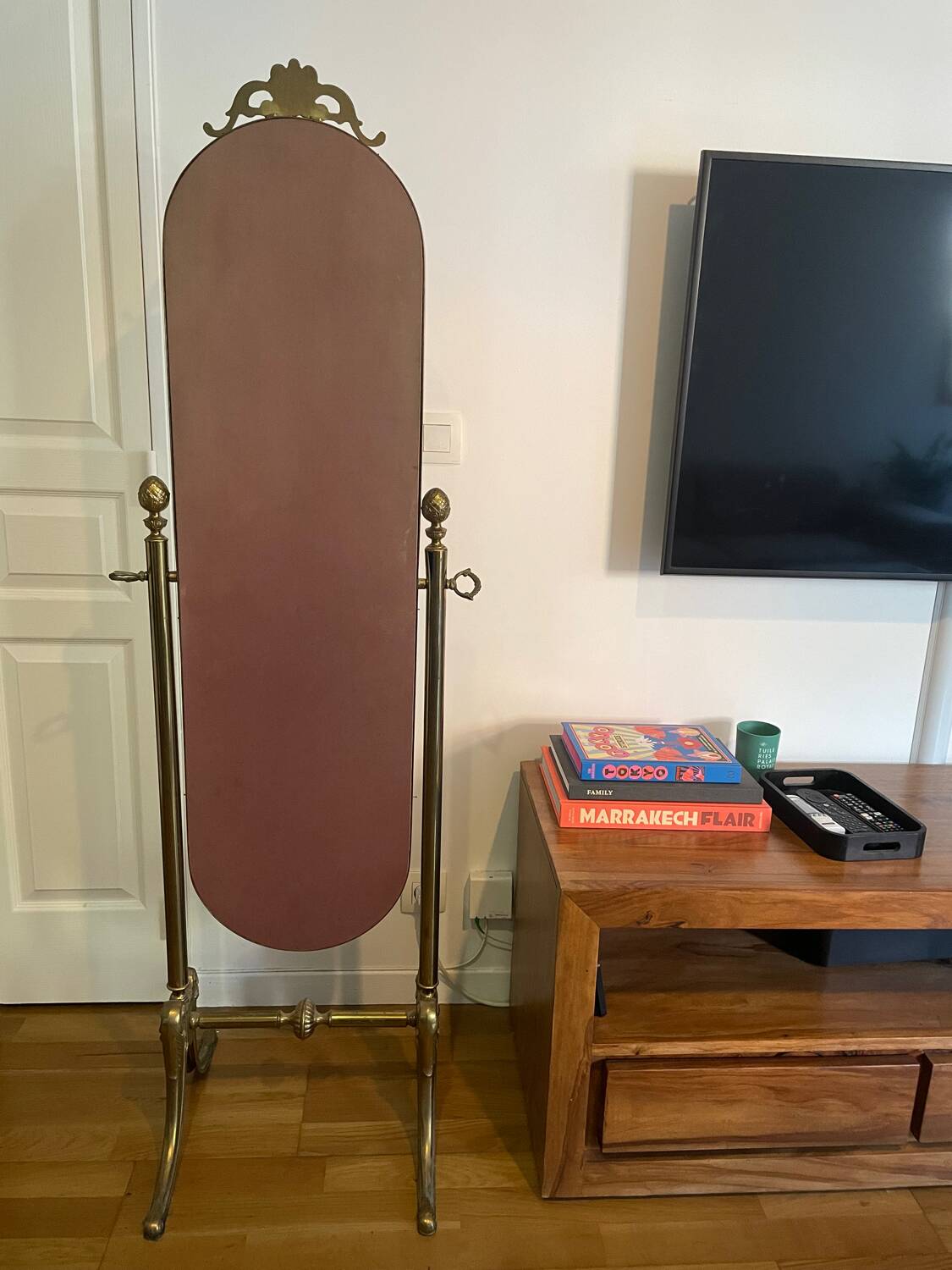 Bronze psyche mirror