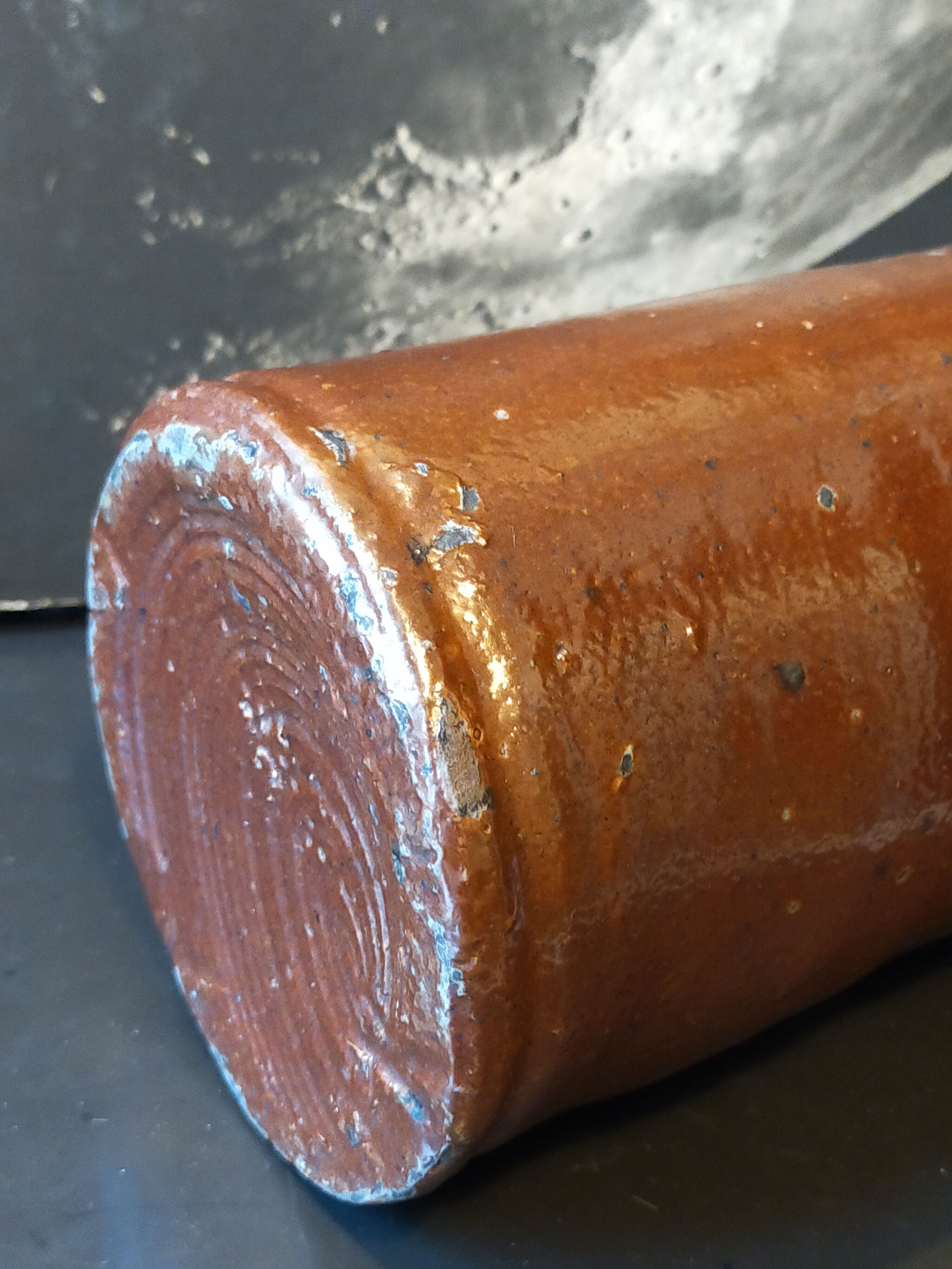 High bottle Art-popular heavy earth enamelled late nineteenth