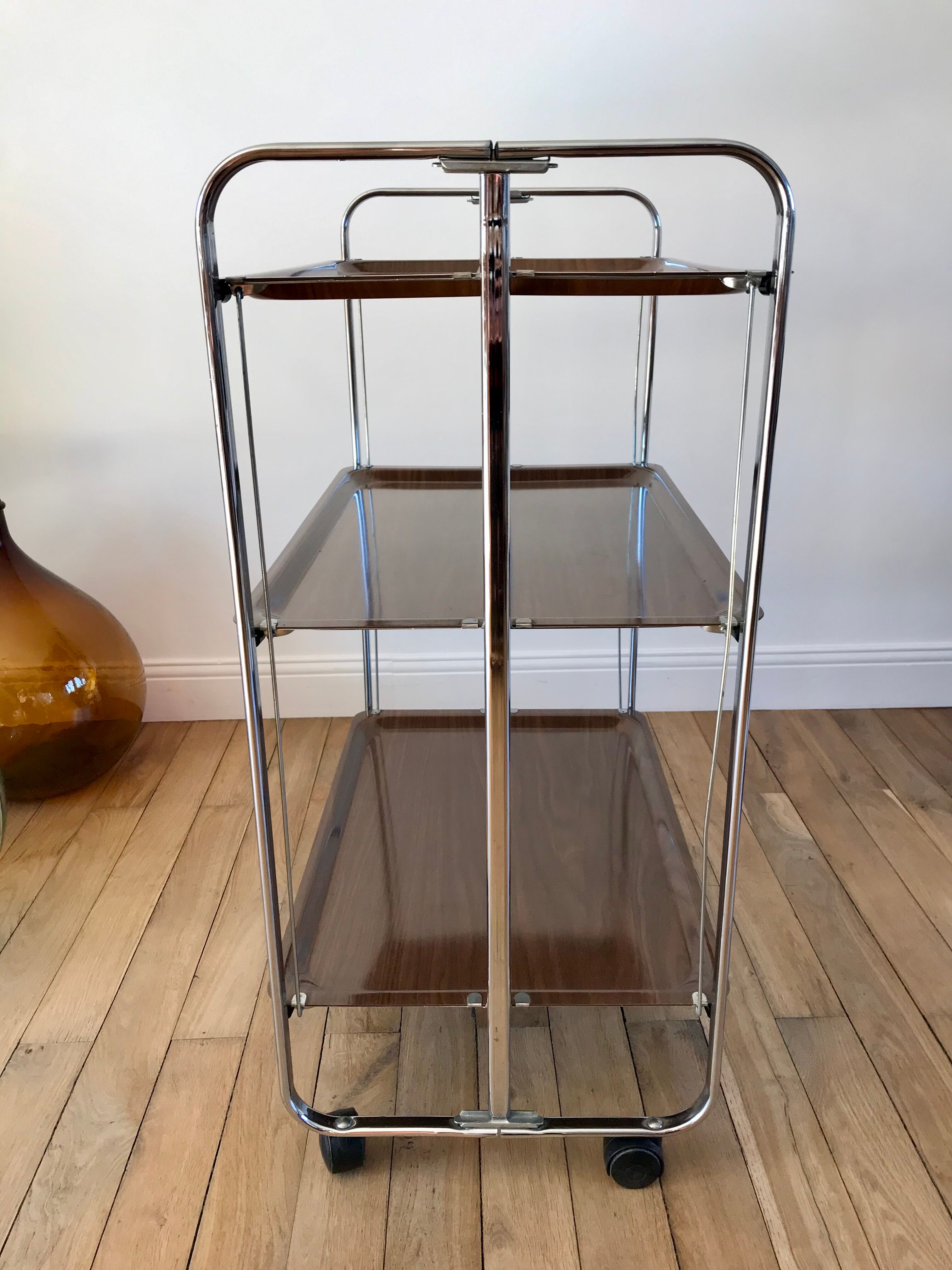 Service in formica and folding chrome 70s