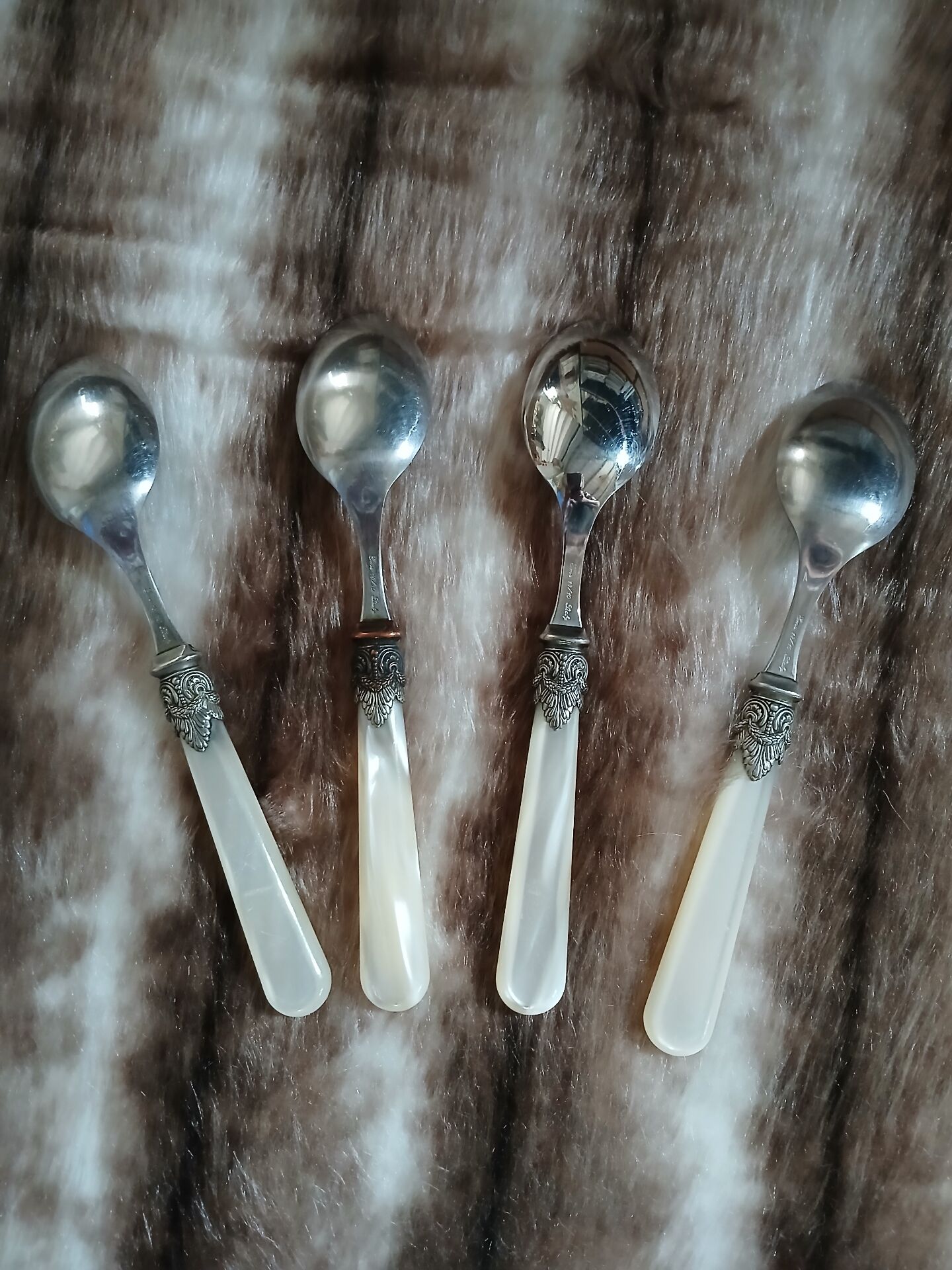 8 antique place settings