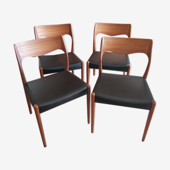 Série de 4 chaises scandinaves en teck années 60