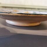 Vintage round dish fish décor