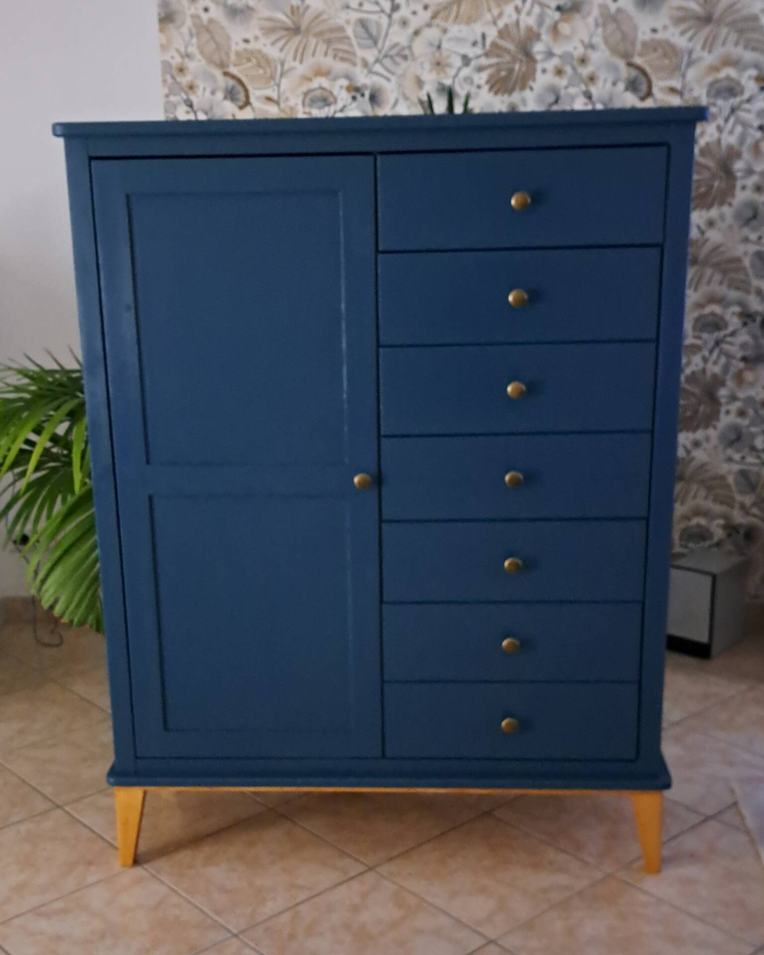Commode Red Sødgren blue ganne
