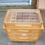 Fishing display box